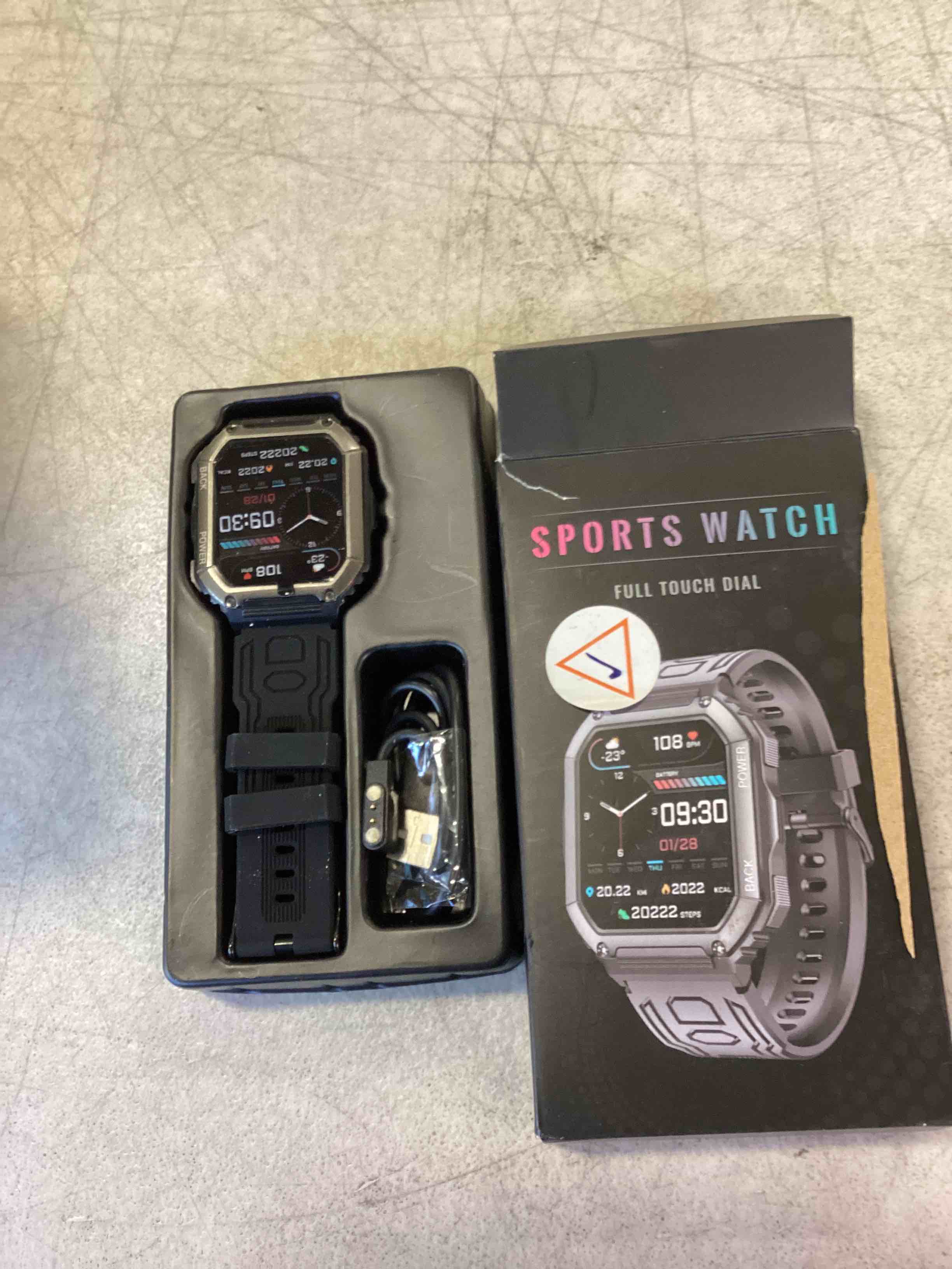 https://s3.amazonaws.com/lotting-images-prod/bidfta/GRN5703206_1708029248968.jpeg