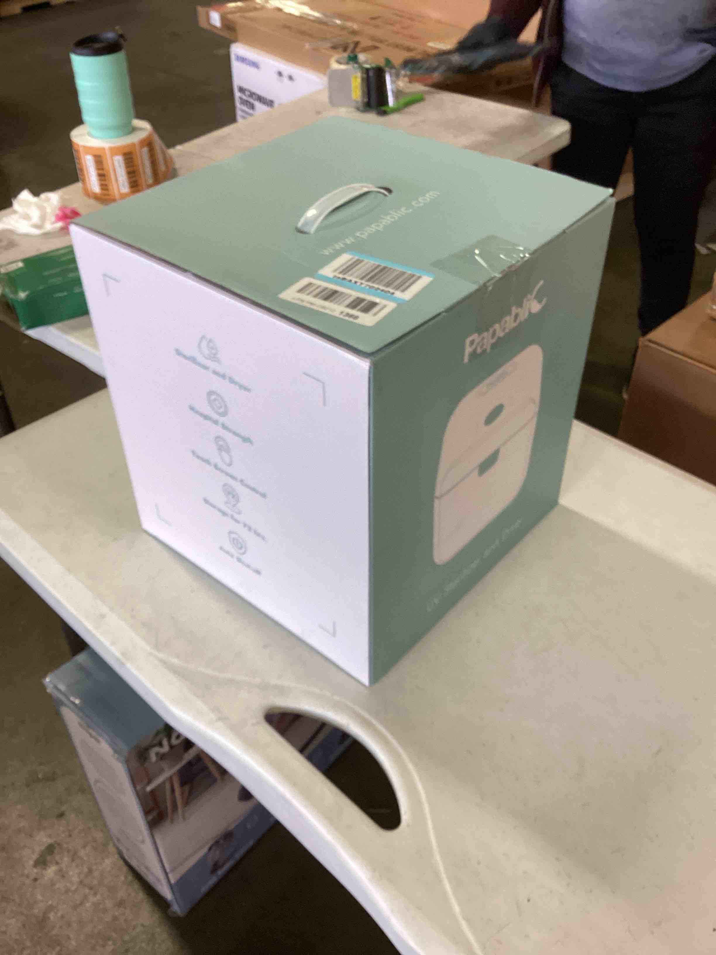 https://s3.amazonaws.com/lotting-images-prod/bidfta/GRN5703390_1708195124583.jpeg