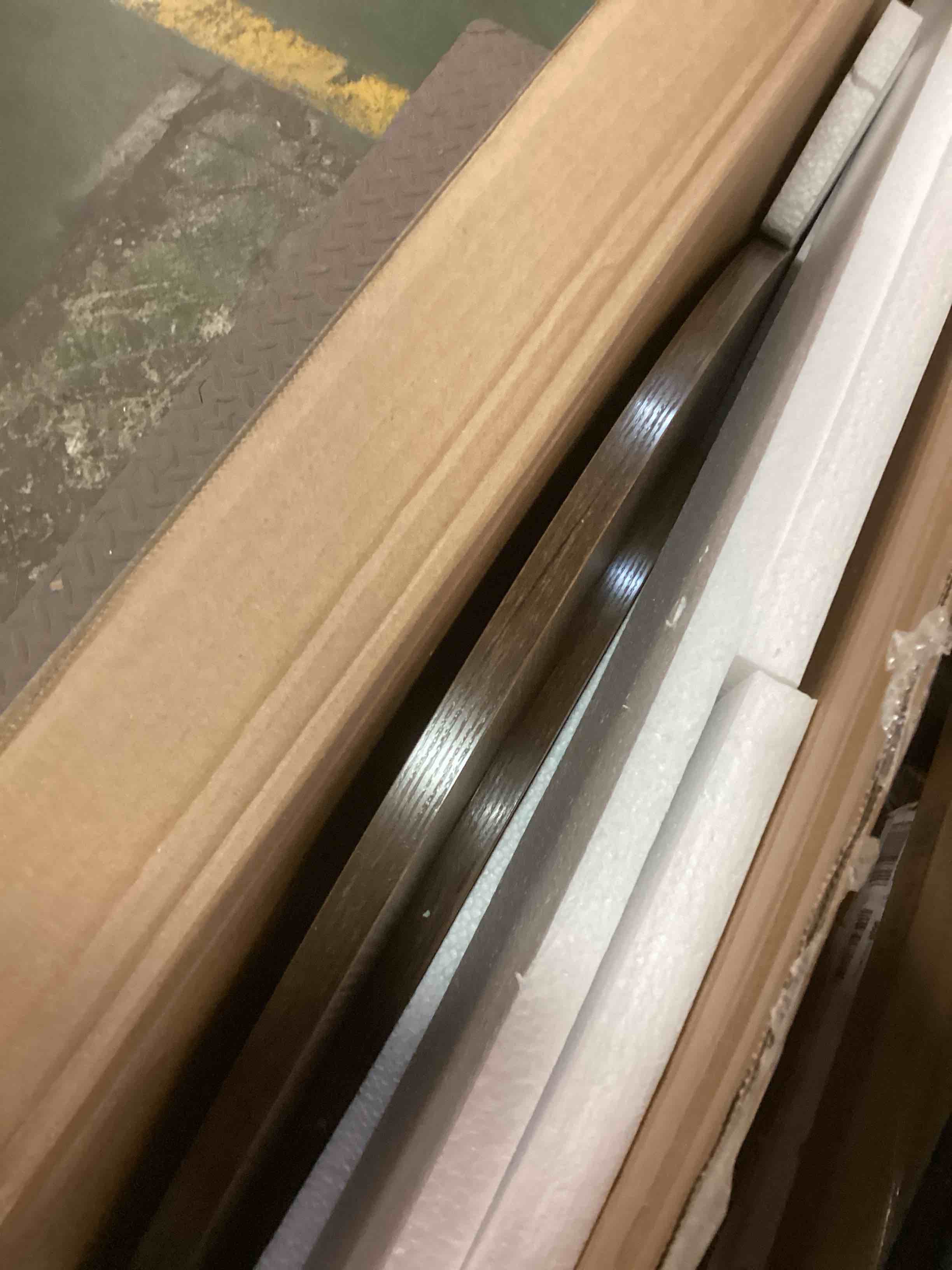 https://s3.amazonaws.com/lotting-images-prod/bidfta/GRN5703448_1707236089602.jpeg