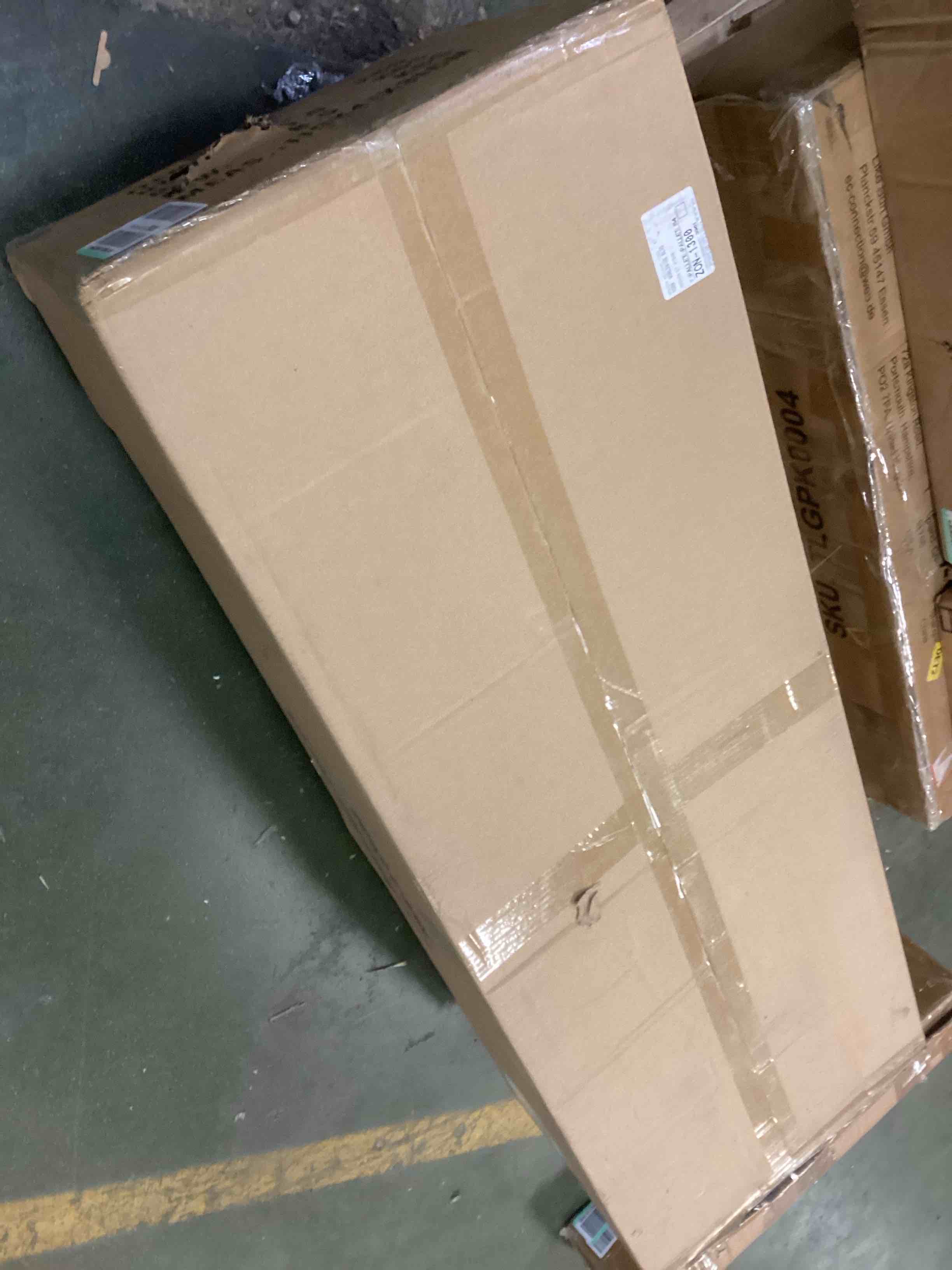 https://s3.amazonaws.com/lotting-images-prod/bidfta/GRN5703474_1707238735145.jpeg