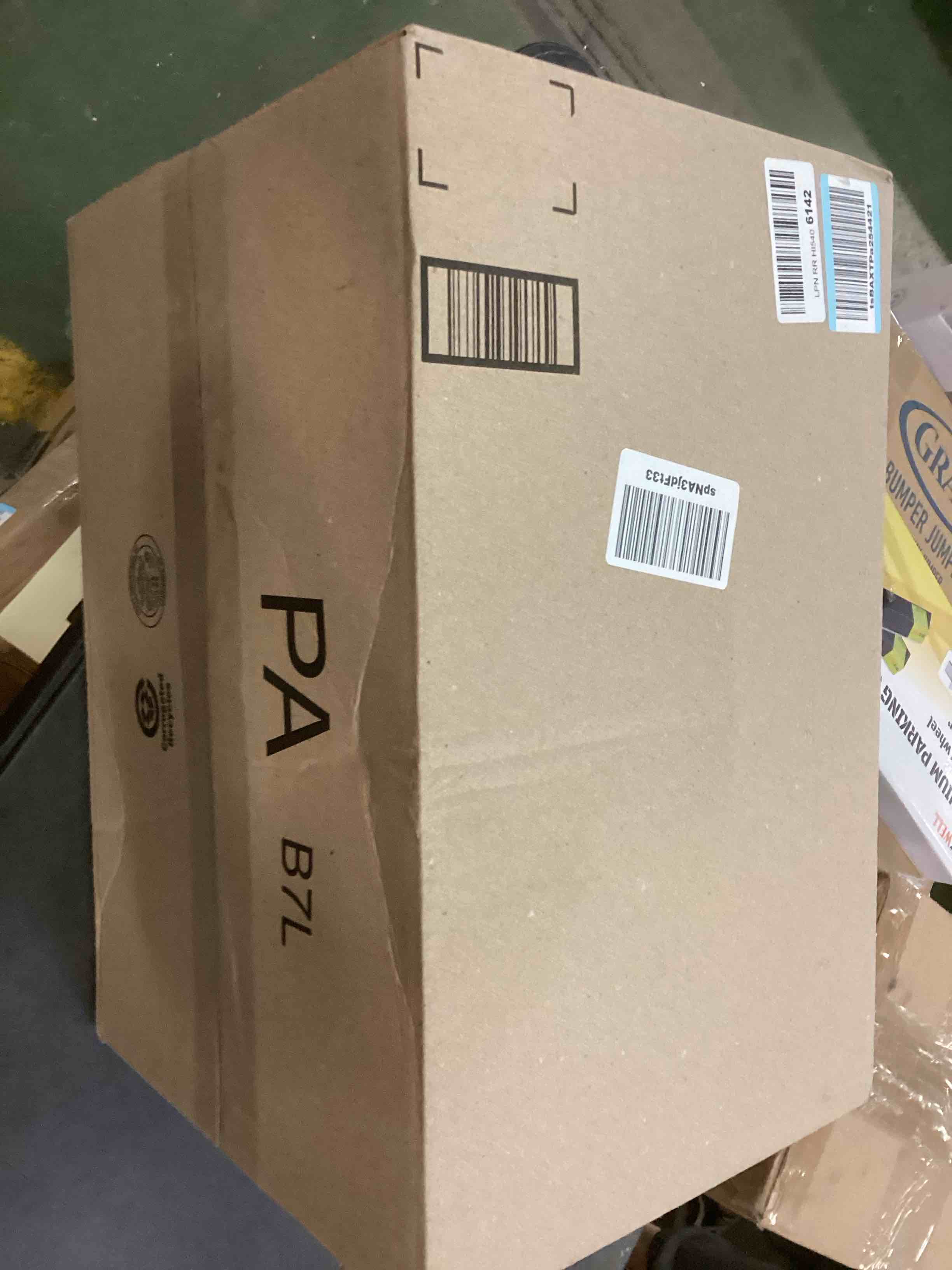 https://s3.amazonaws.com/lotting-images-prod/bidfta/GRN5703487_1707239862749.jpeg
