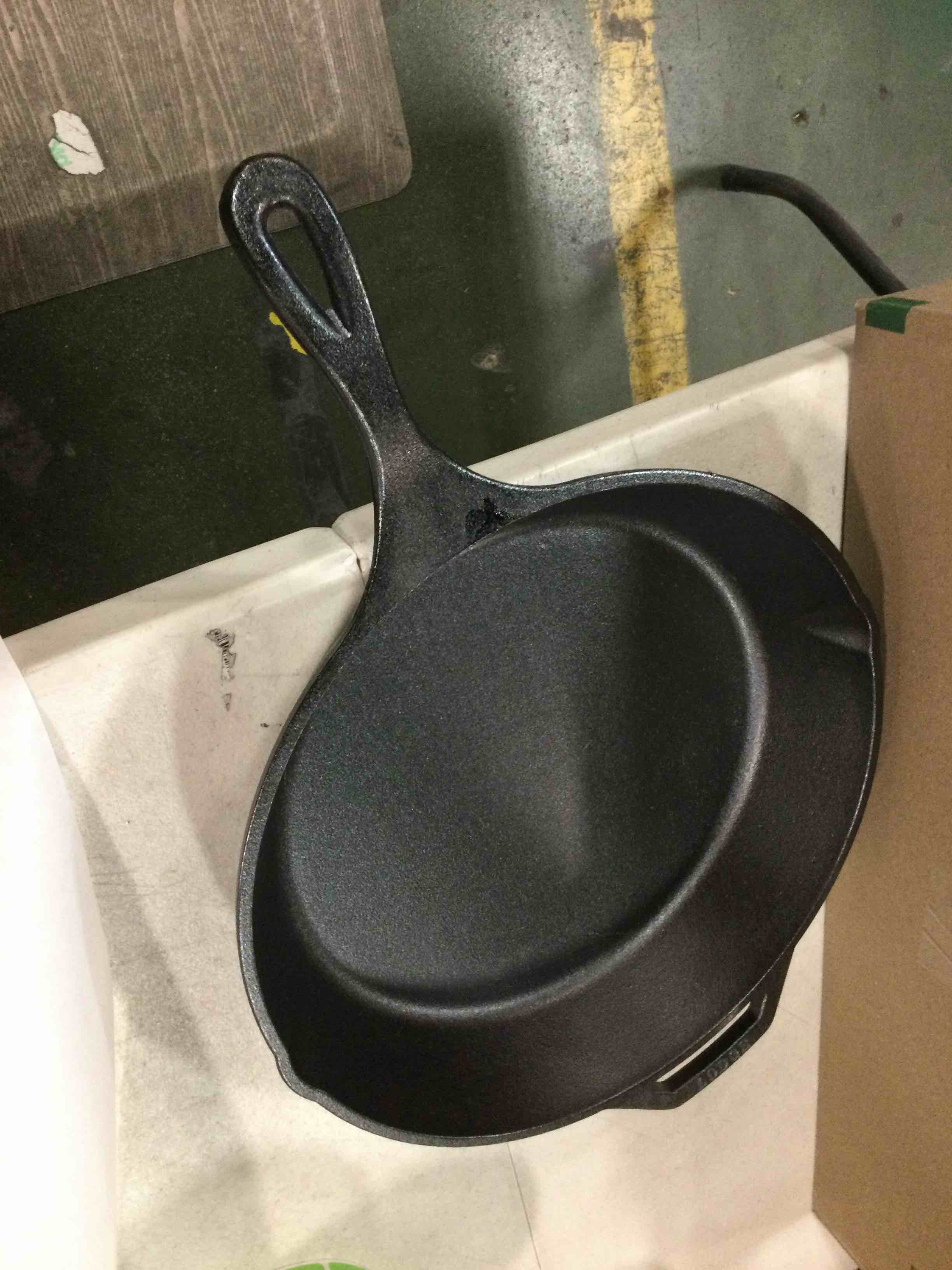 https://s3.amazonaws.com/lotting-images-prod/bidfta/GRN5703601_1707310538152.jpeg