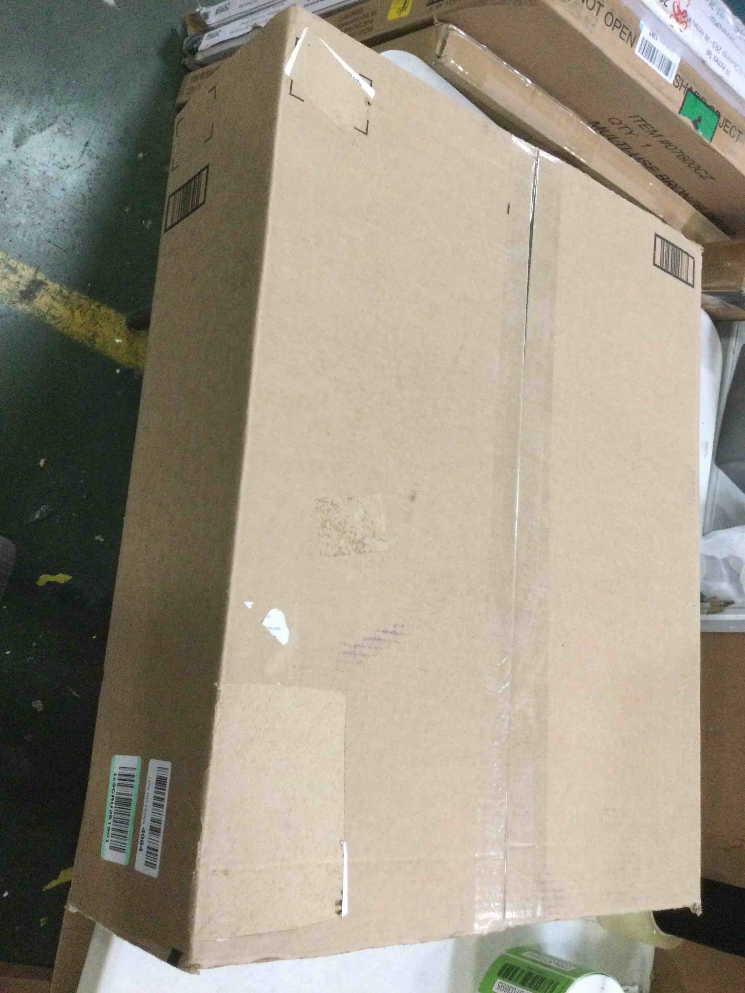https://s3.amazonaws.com/lotting-images-prod/bidfta/GRN5703685_1707321335601.jpeg