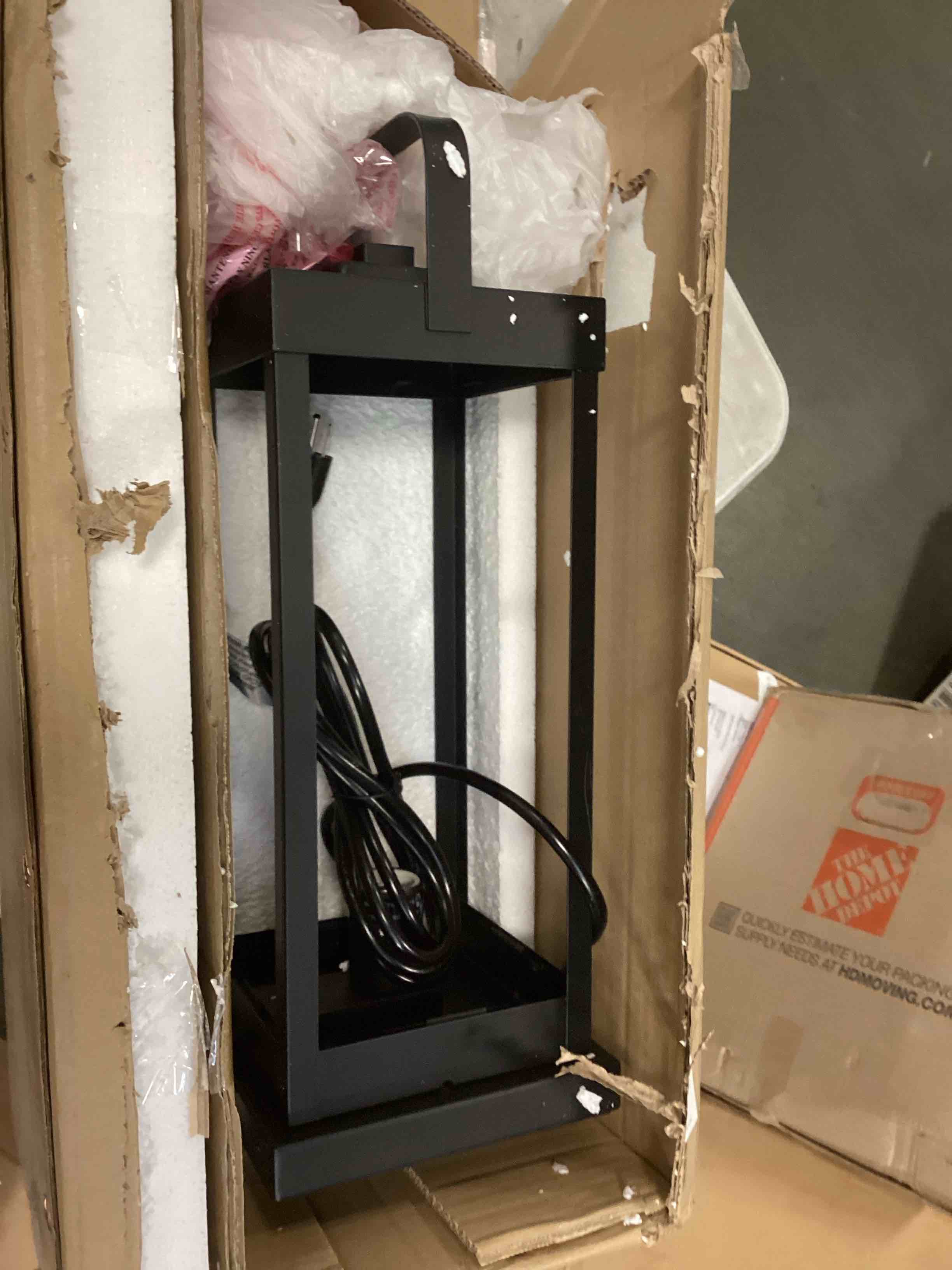 https://s3.amazonaws.com/lotting-images-prod/bidfta/GRN5704120_1709734540325.jpeg