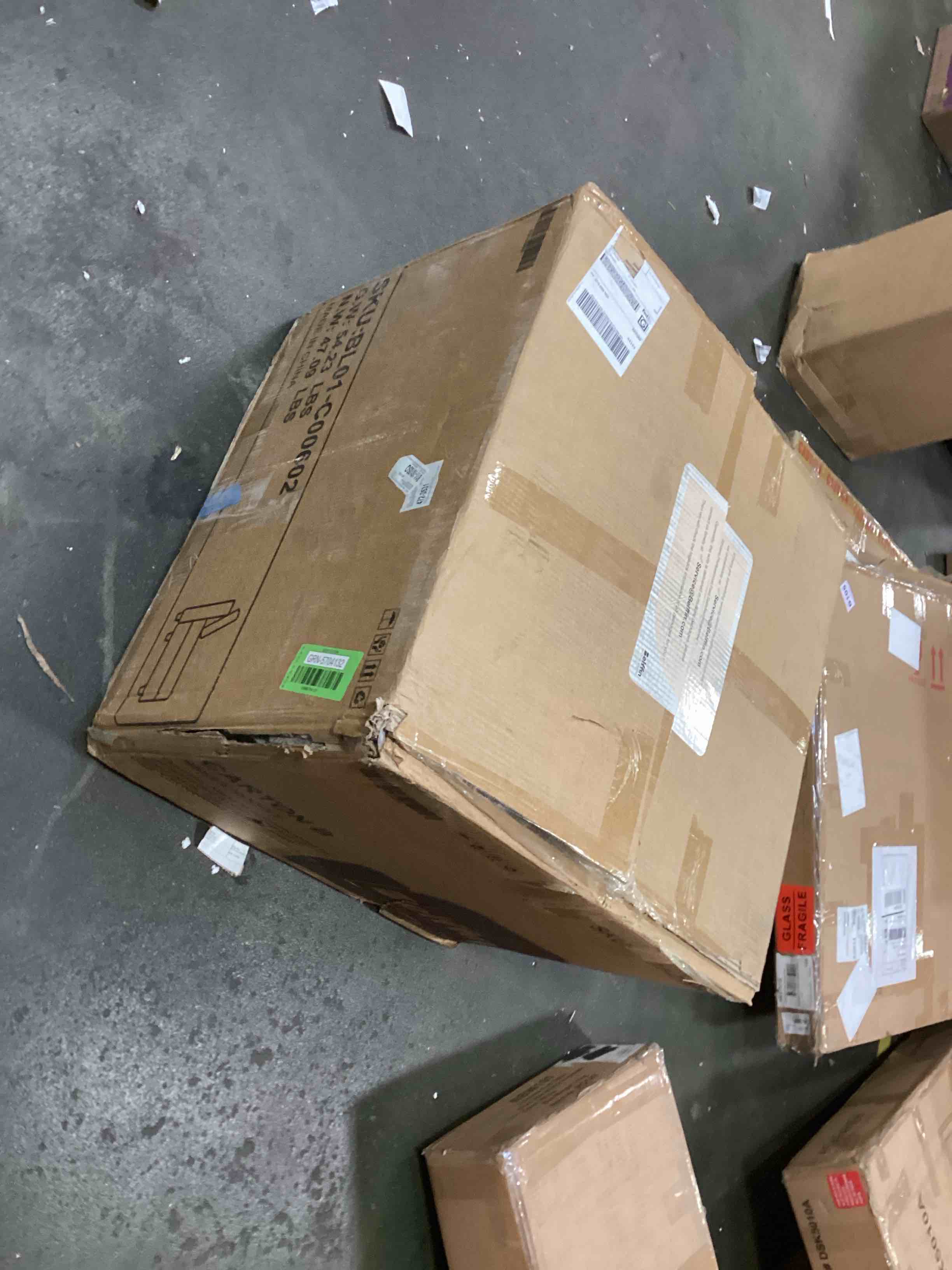 https://s3.amazonaws.com/lotting-images-prod/bidfta/GRN5704132_1709735916089.jpeg