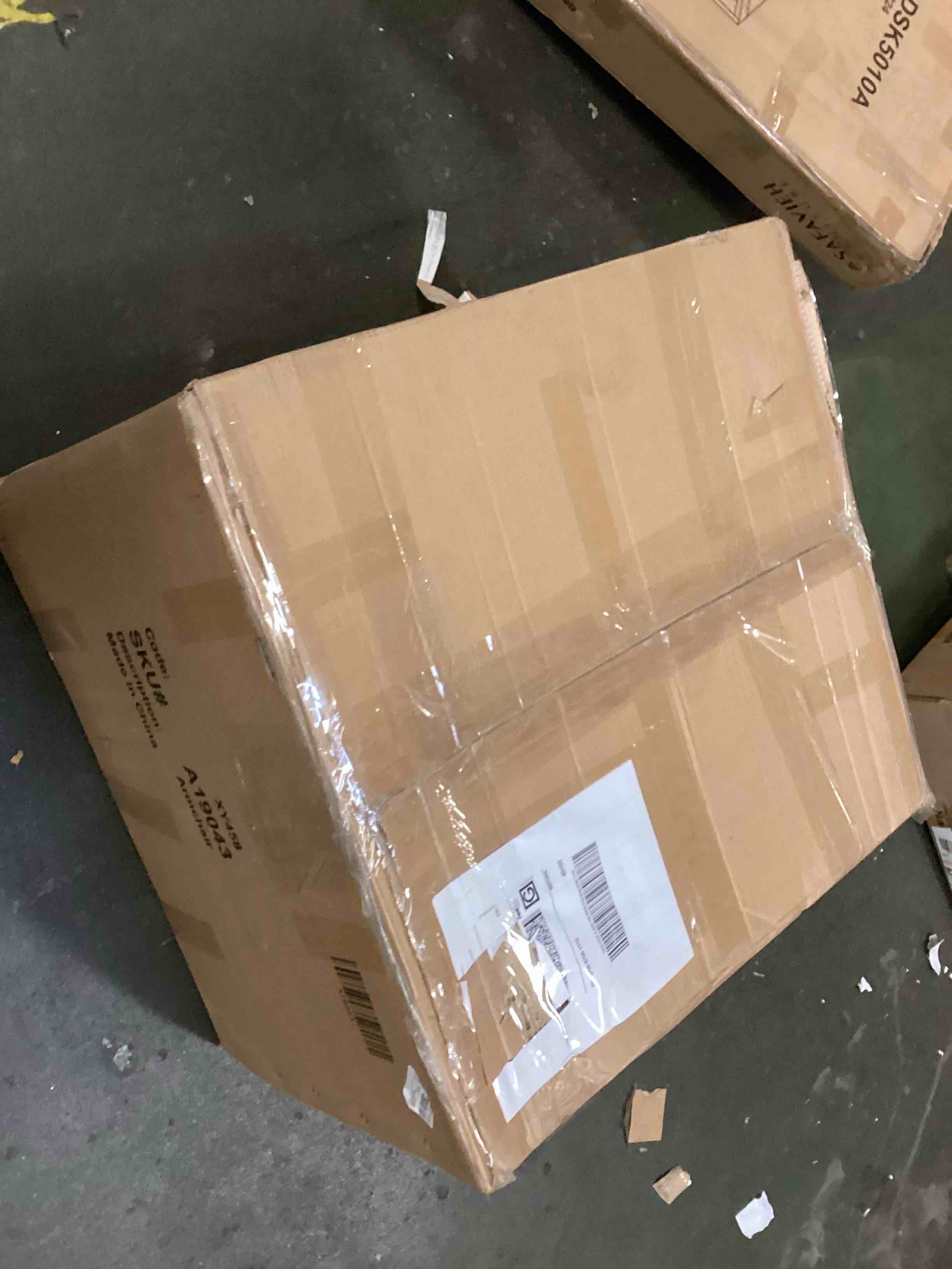 https://s3.amazonaws.com/lotting-images-prod/bidfta/GRN5704138_1709736727488.jpeg