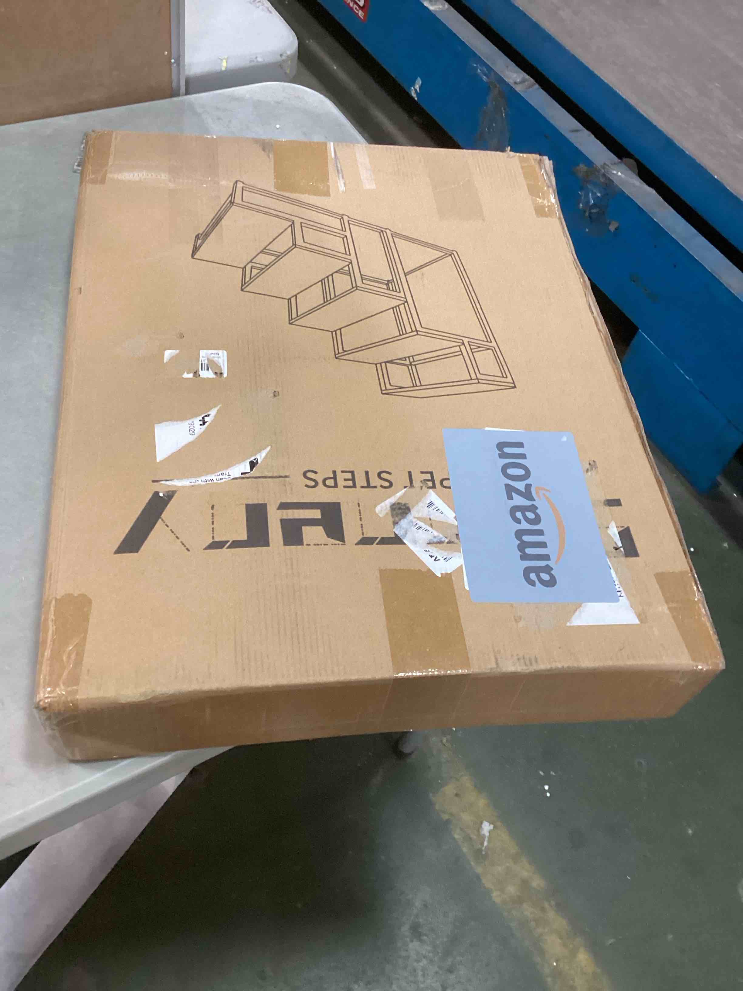 https://s3.amazonaws.com/lotting-images-prod/bidfta/GRN5704678_1709902992243.jpeg