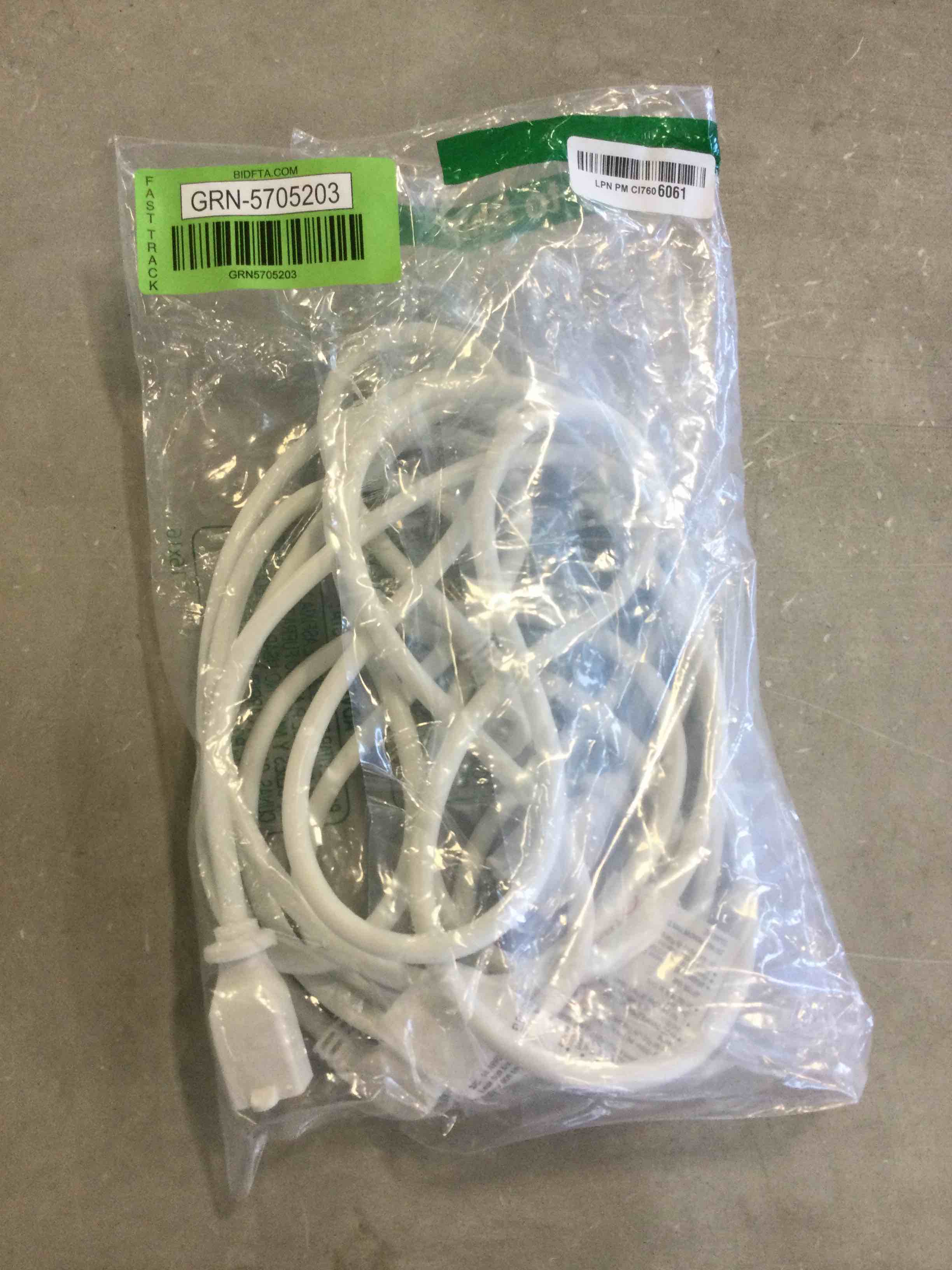 https://s3.amazonaws.com/lotting-images-prod/bidfta/GRN5705203_1708008936437.jpeg