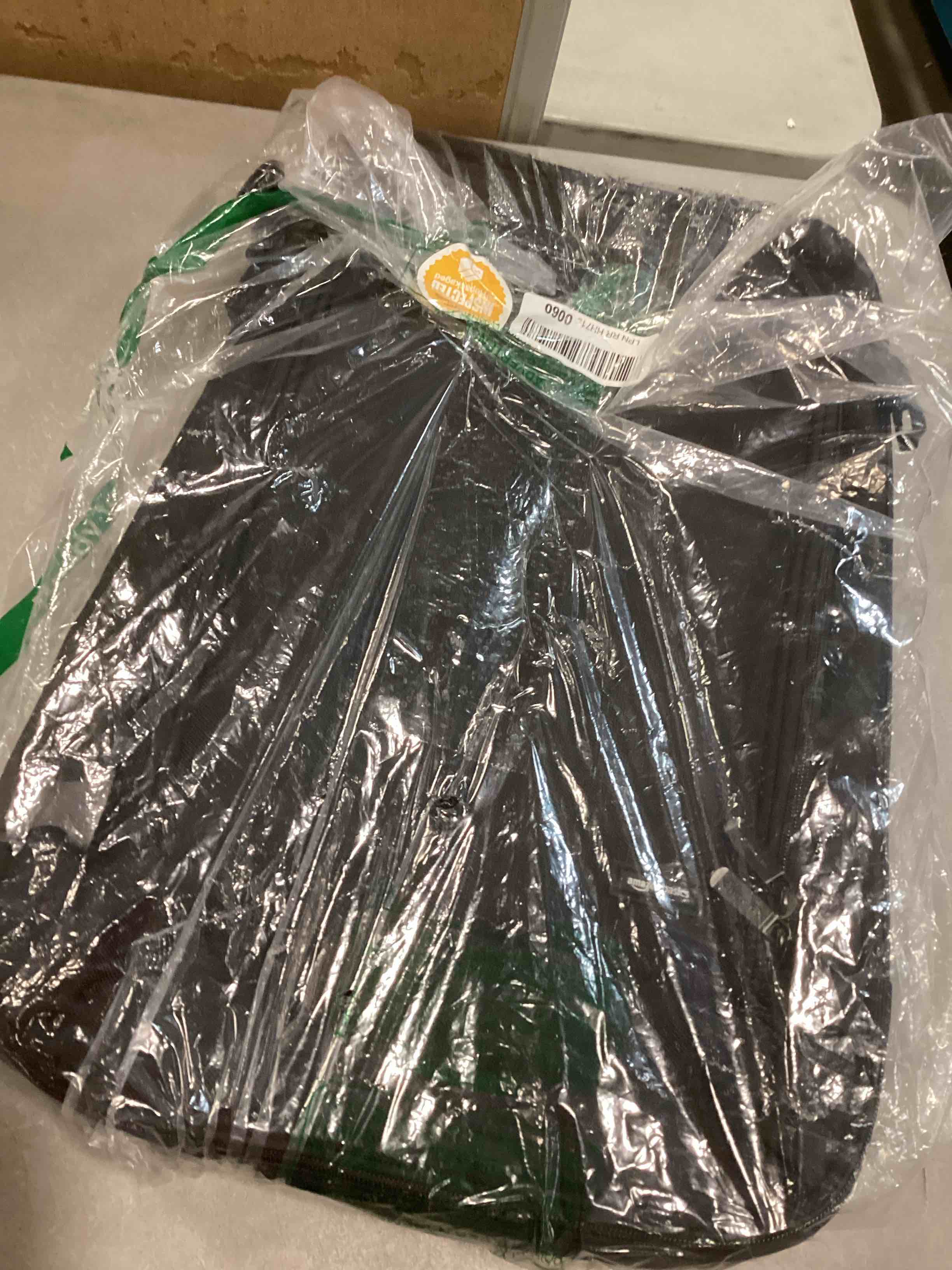 https://s3.amazonaws.com/lotting-images-prod/bidfta/GRN5706277_1709146989391.jpeg