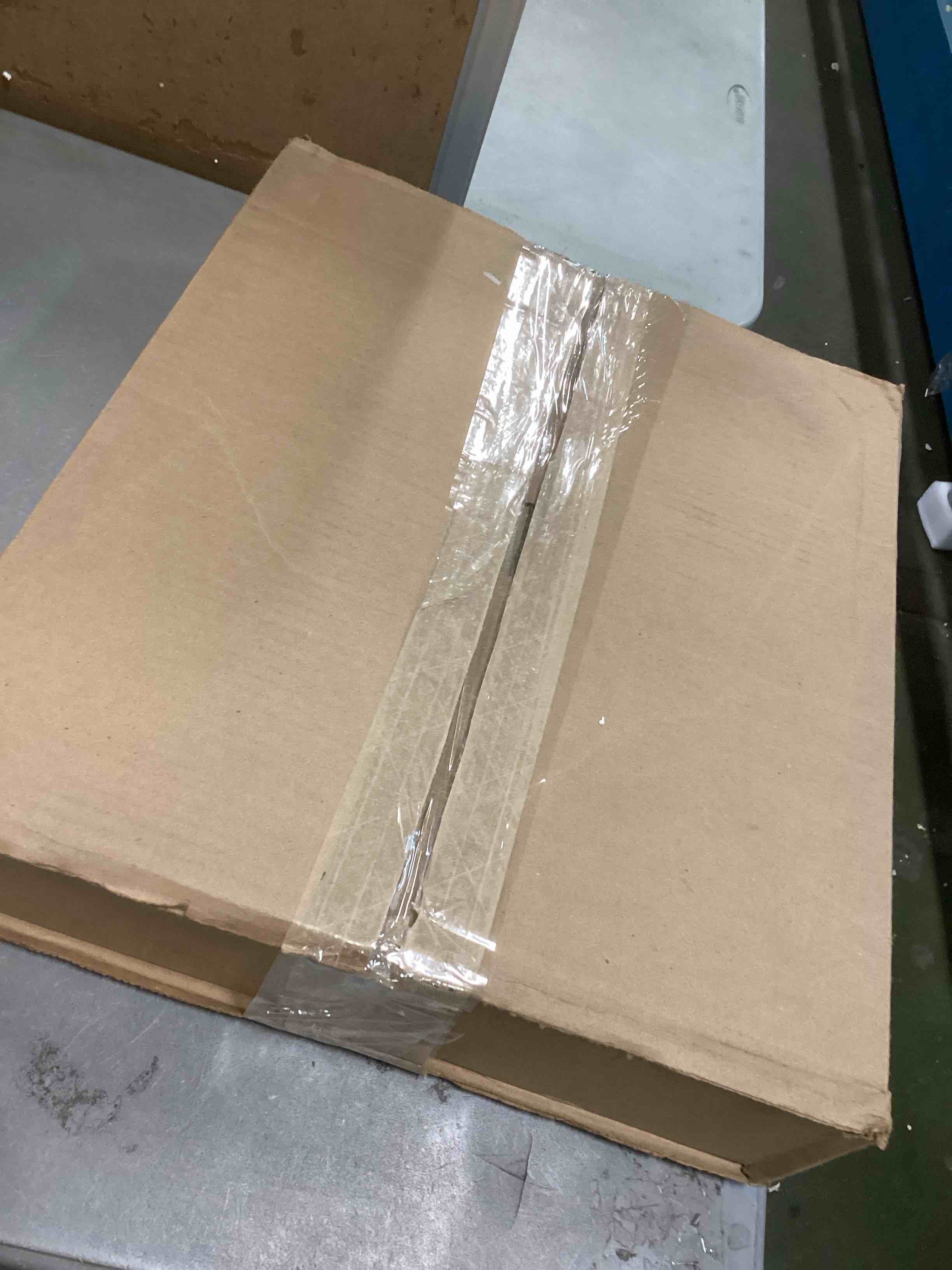 https://s3.amazonaws.com/lotting-images-prod/bidfta/GRN5706279_1709146396806.jpeg