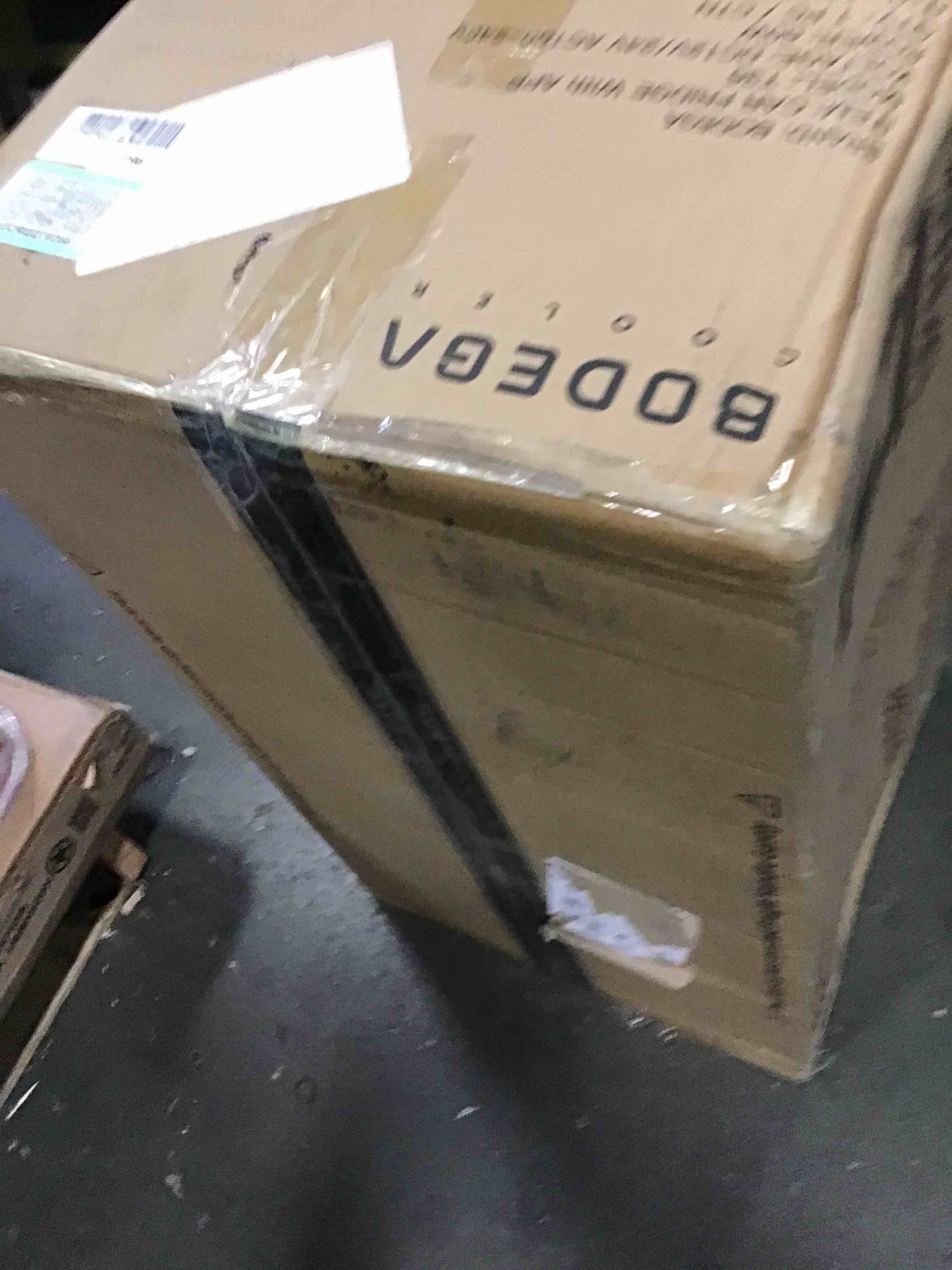 https://s3.amazonaws.com/lotting-images-prod/bidfta/GRN5706541_1707076291381.jpeg