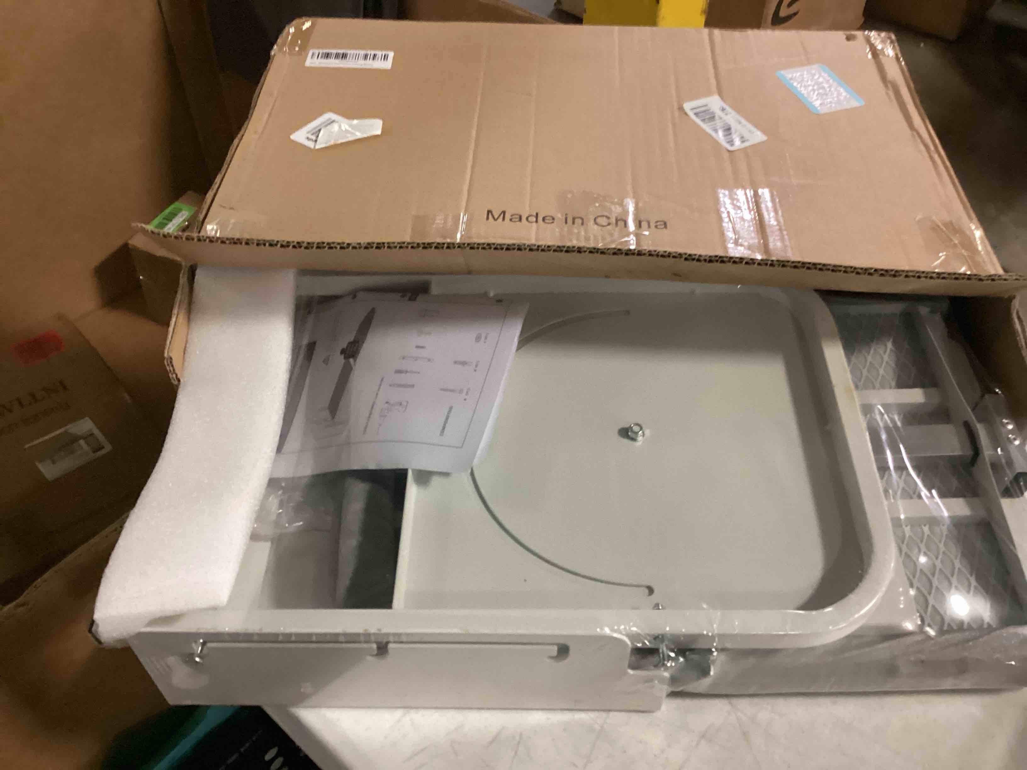 https://s3.amazonaws.com/lotting-images-prod/bidfta/GRN5708148_1727786960265.jpeg