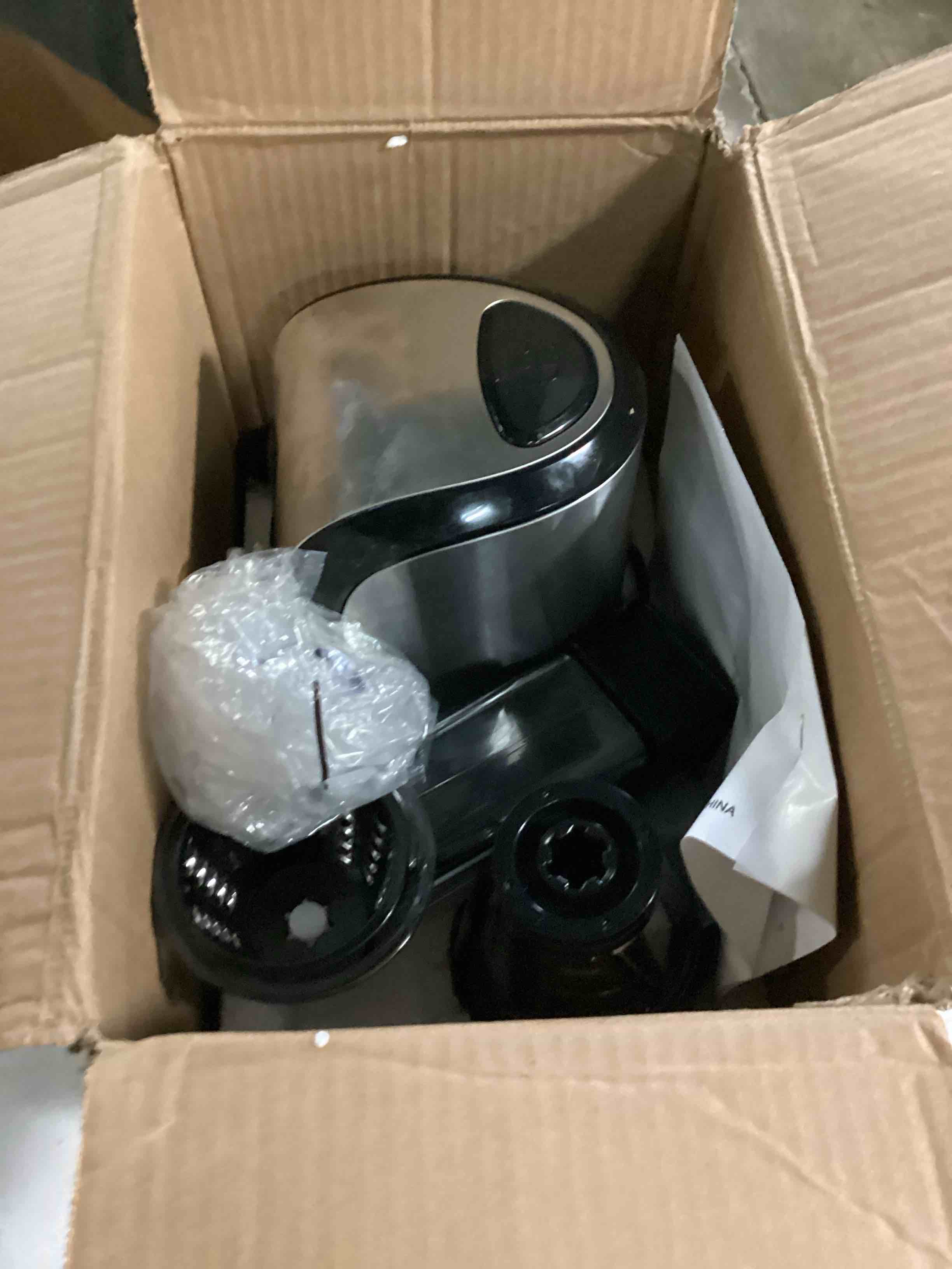 https://s3.amazonaws.com/lotting-images-prod/bidfta/GRN5708318_1727870002185.jpeg