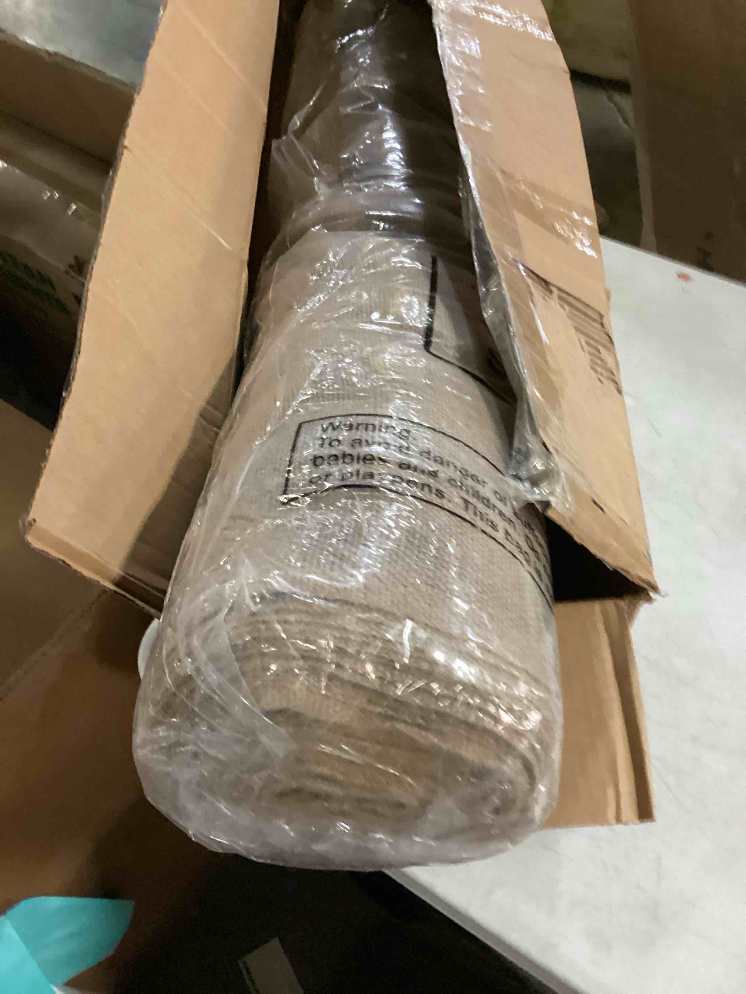 https://s3.amazonaws.com/lotting-images-prod/bidfta/GRN5708784_1728061011301.jpeg