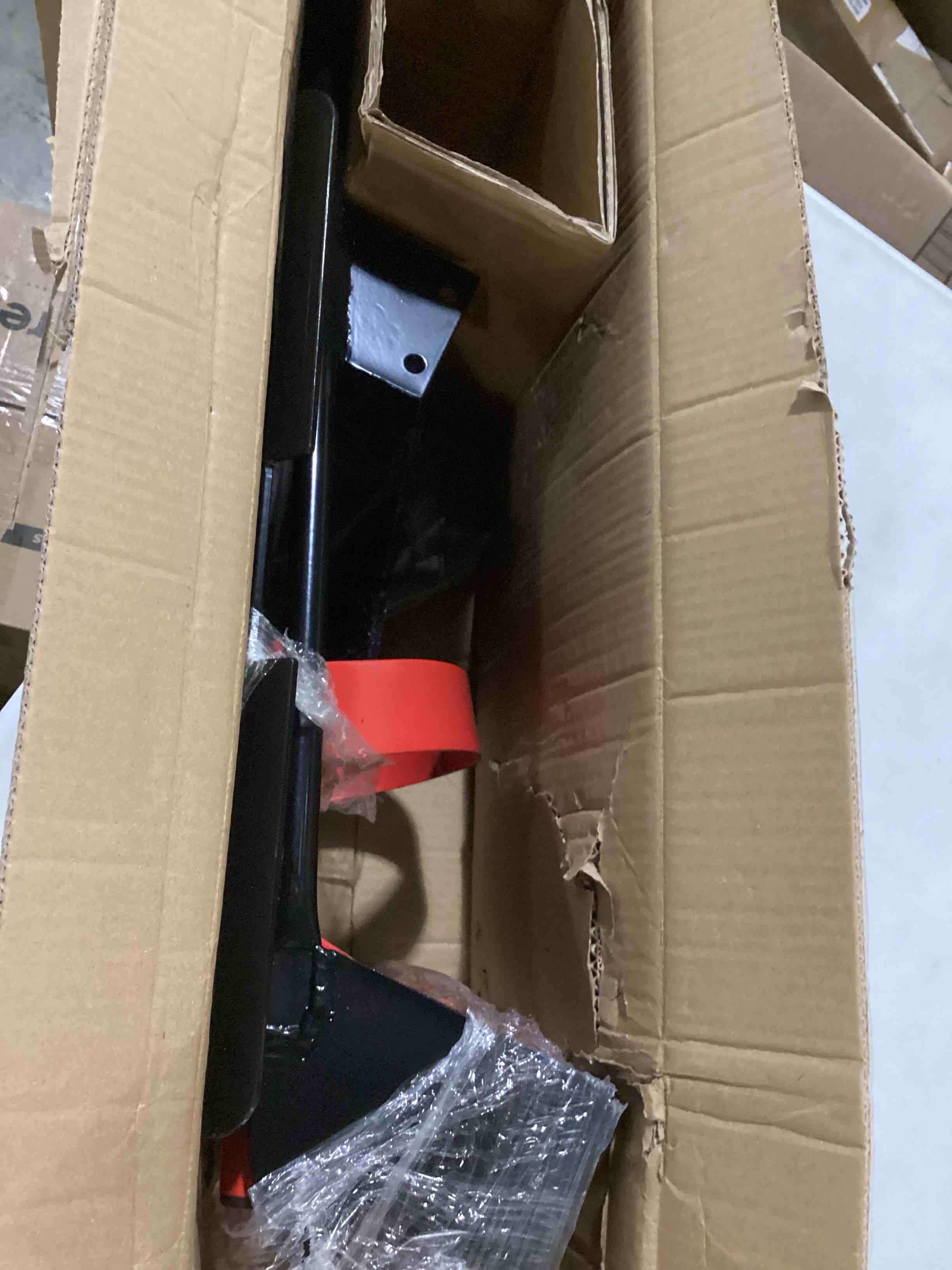 https://s3.amazonaws.com/lotting-images-prod/bidfta/GRN5710007_1728498284338.jpeg