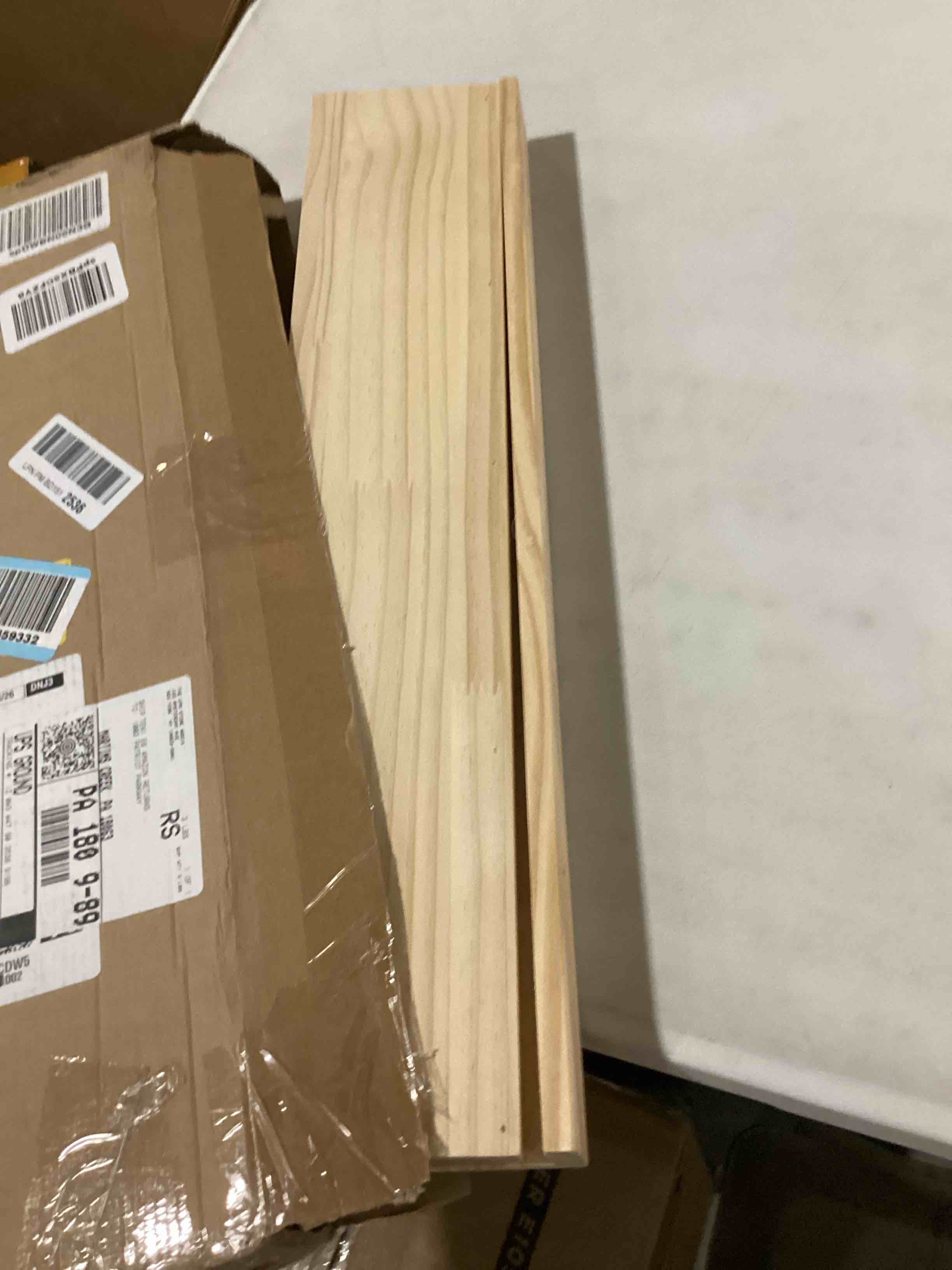 https://s3.amazonaws.com/lotting-images-prod/bidfta/GRN5710062_1728562030451.jpeg