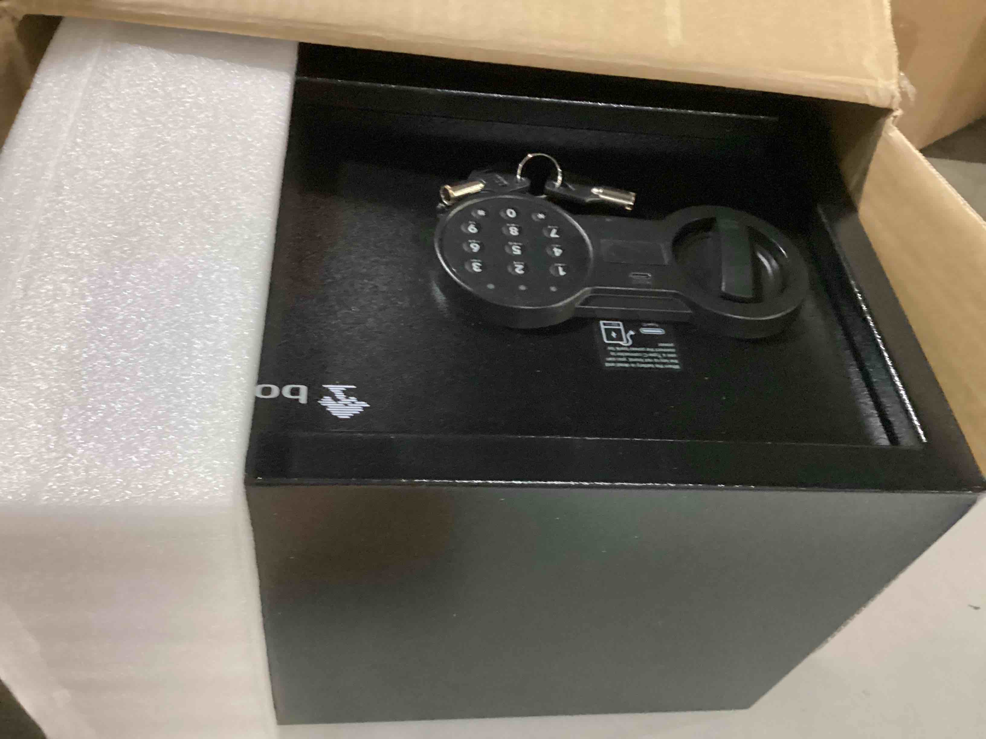 https://s3.amazonaws.com/lotting-images-prod/bidfta/GRN5710646_1729007514196.jpeg