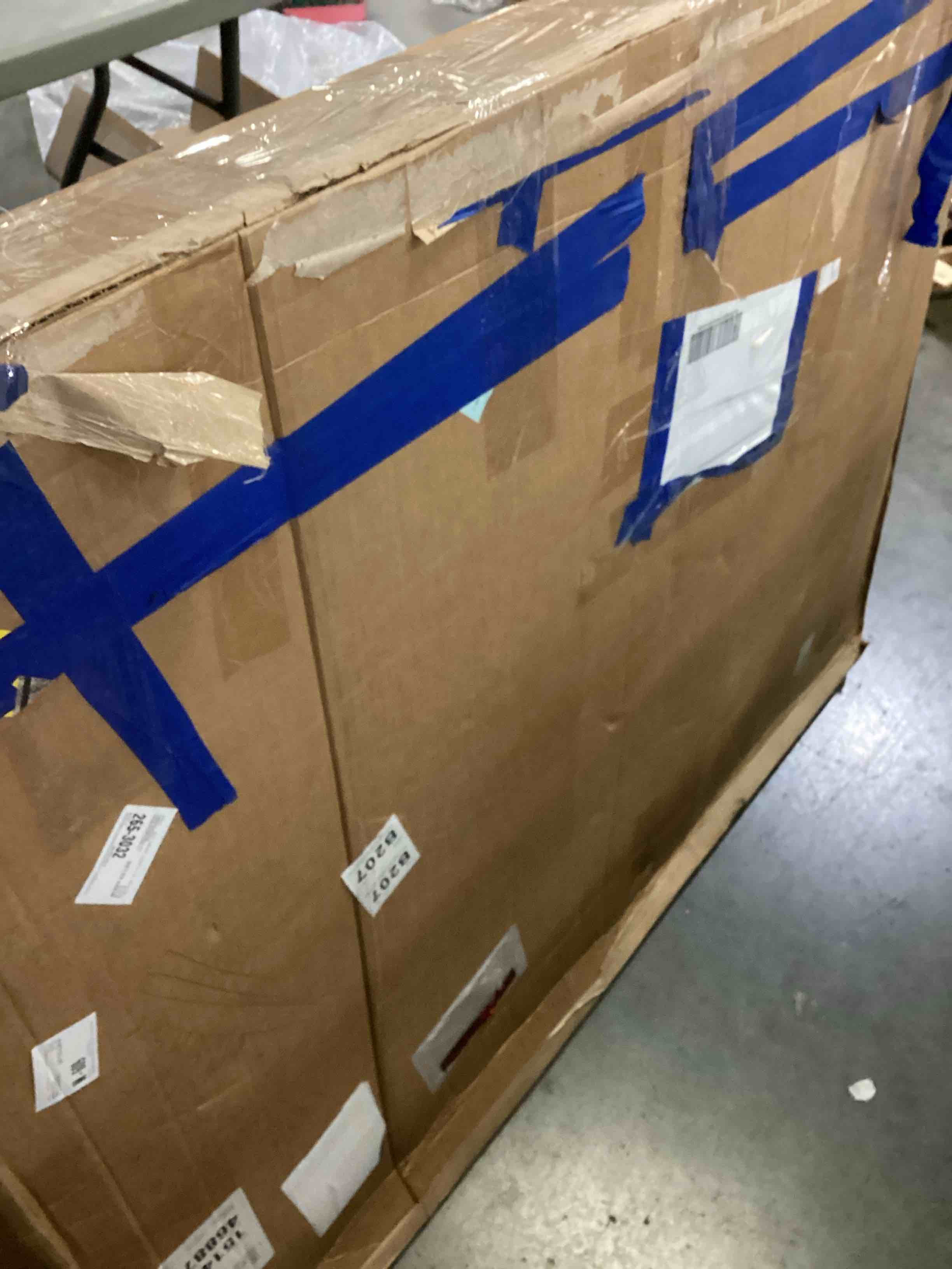 https://s3.amazonaws.com/lotting-images-prod/bidfta/GRN5712345_1727365926940.jpeg