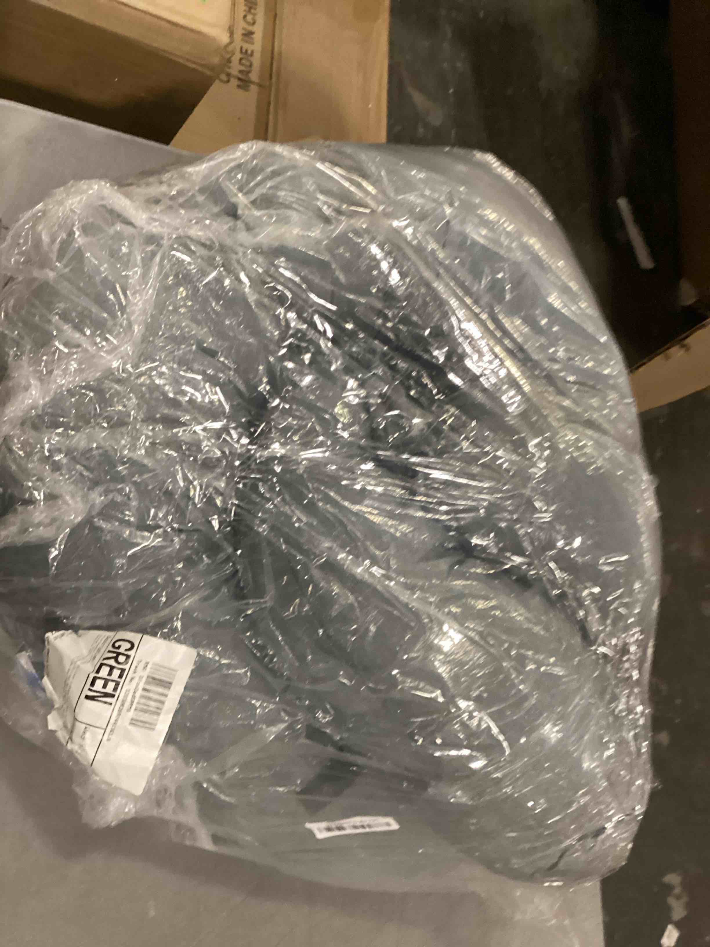https://s3.amazonaws.com/lotting-images-prod/bidfta/GRN5712709_1727882877010.jpeg