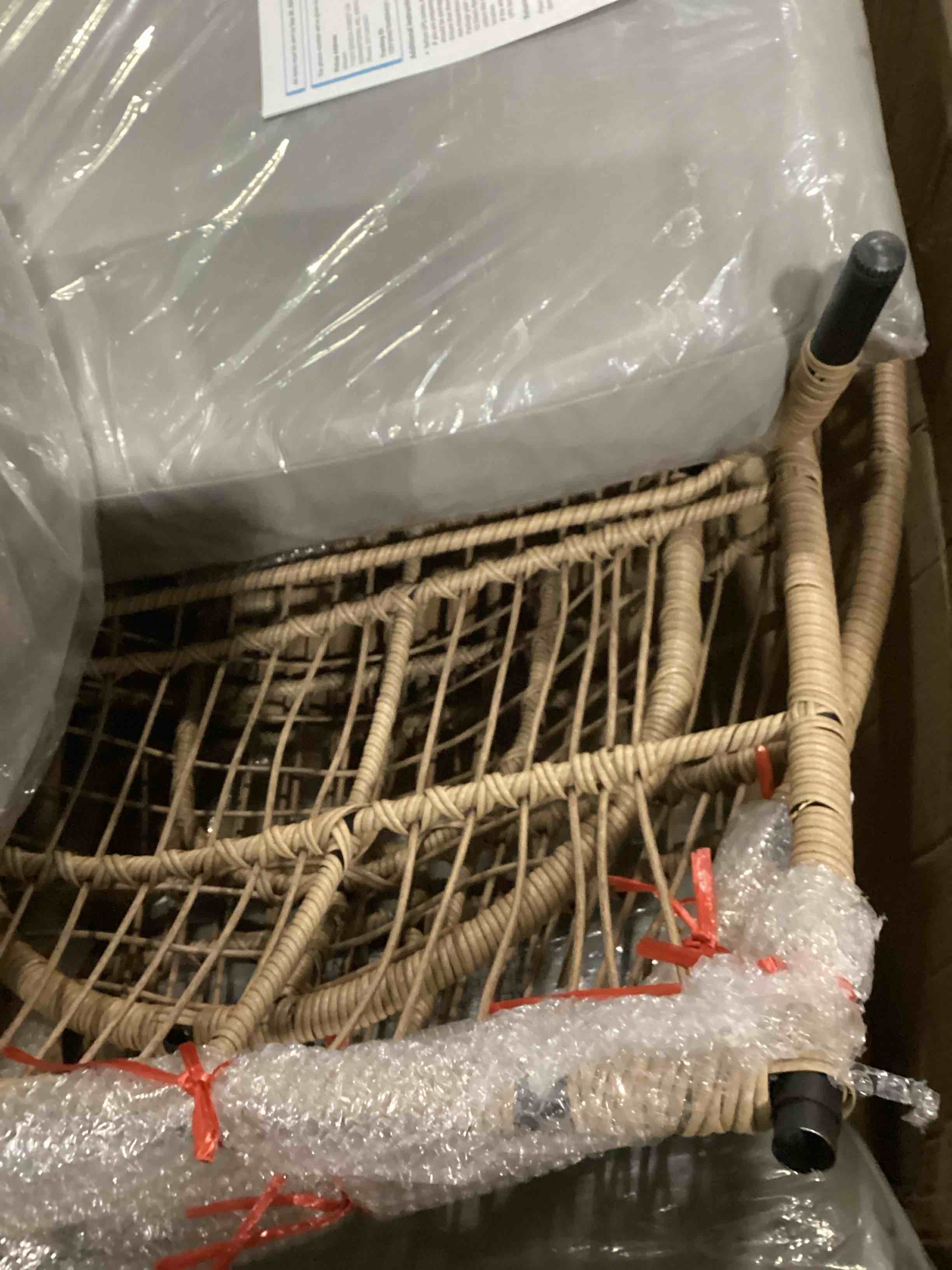 https://s3.amazonaws.com/lotting-images-prod/bidfta/GRN5713015_1728388545476.jpeg