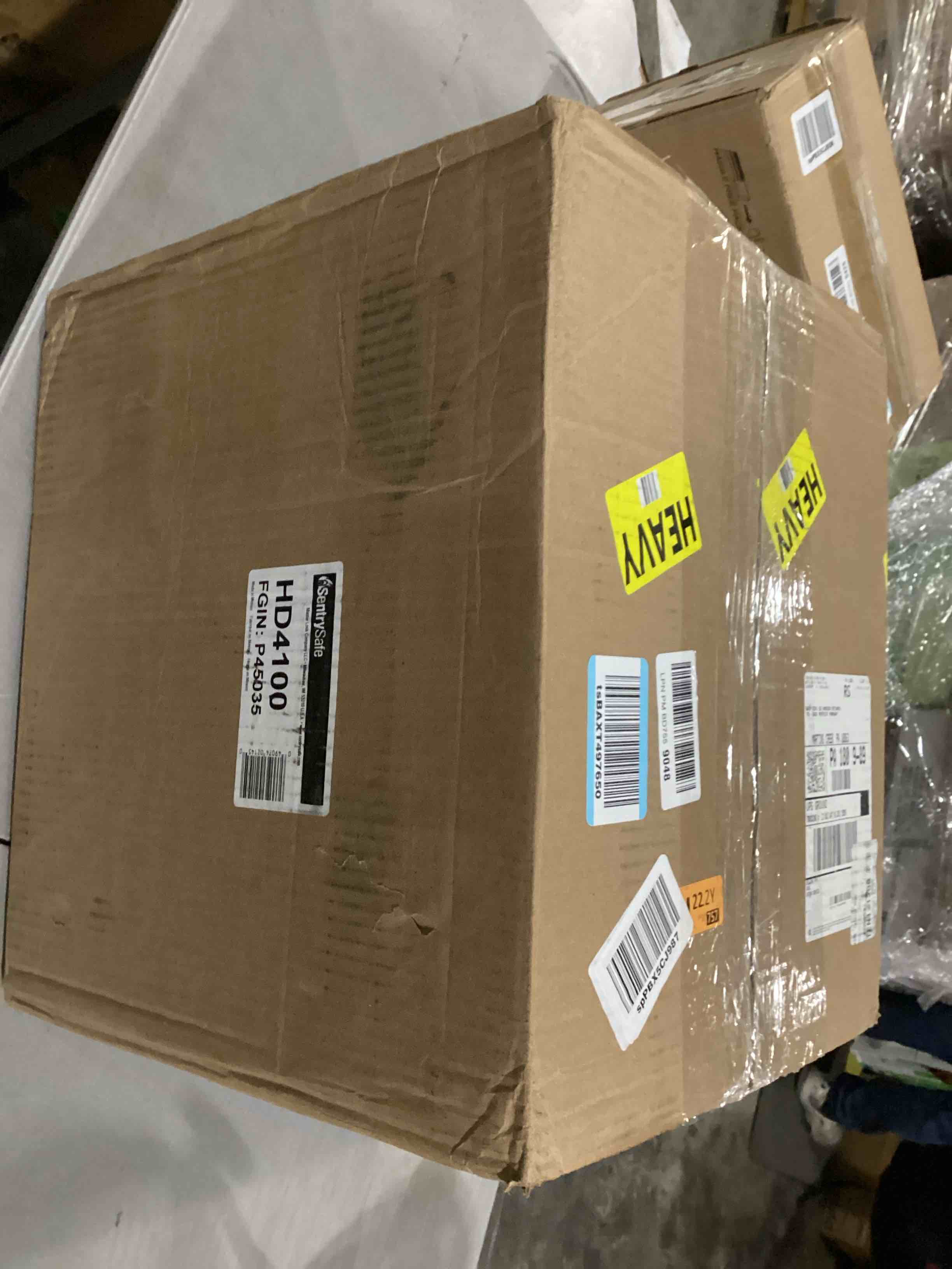 https://s3.amazonaws.com/lotting-images-prod/bidfta/GRN5713268_1728916696958.jpeg