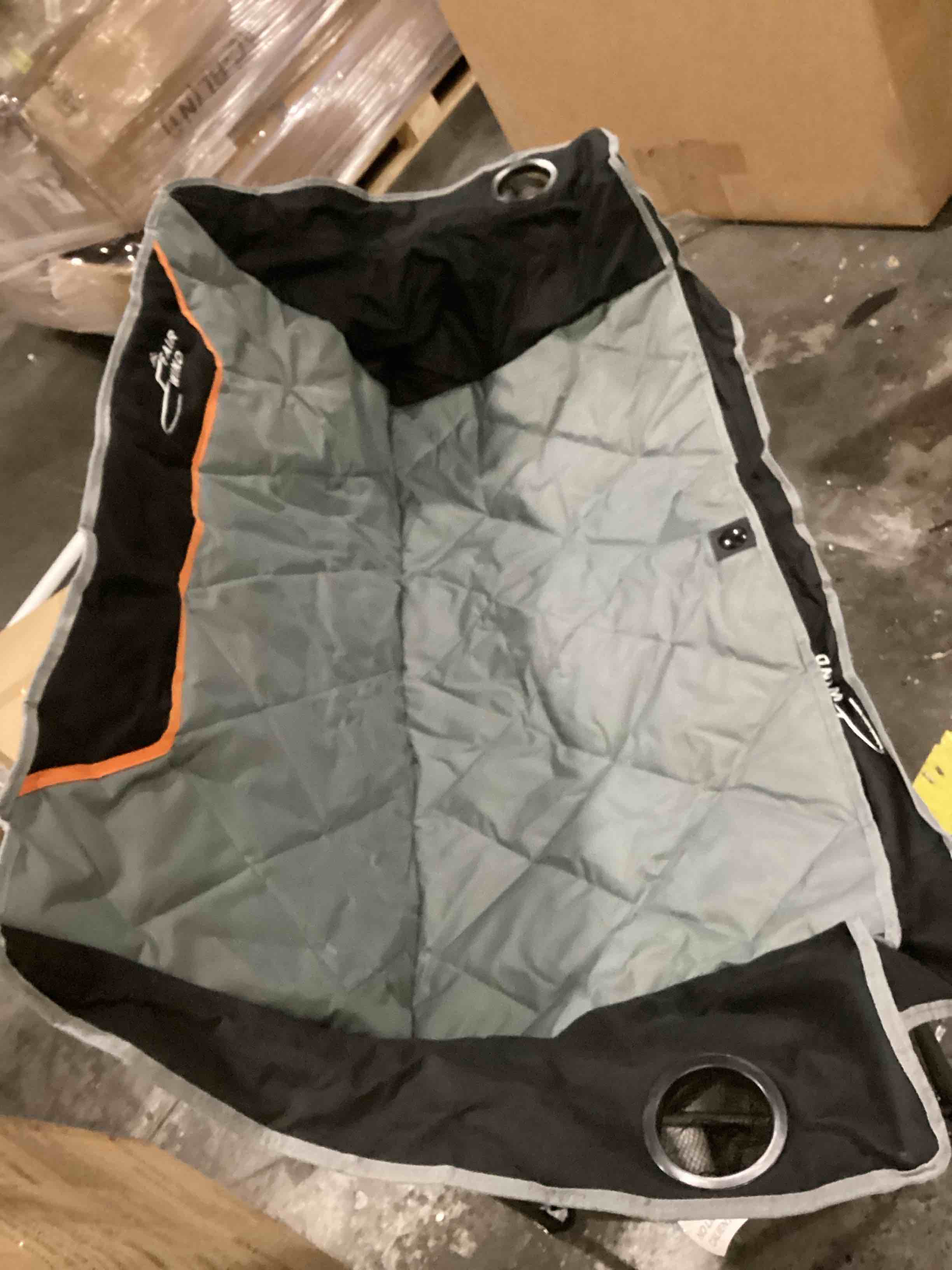https://s3.amazonaws.com/lotting-images-prod/bidfta/GRN5713839_1729525338757.jpeg