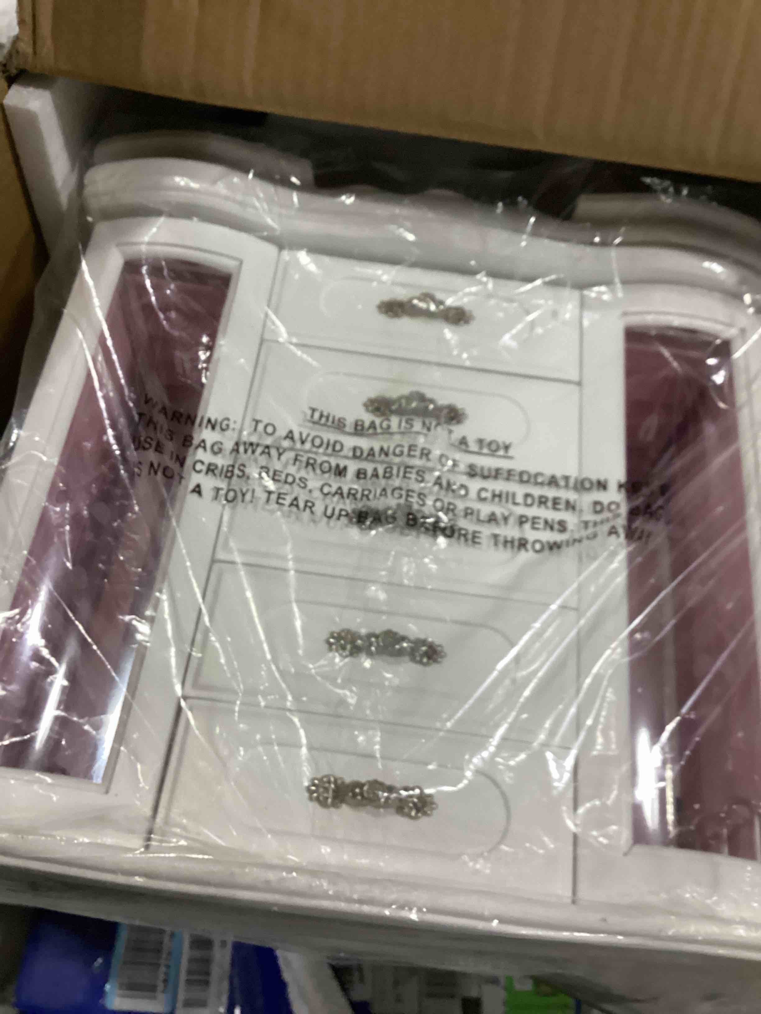 https://s3.amazonaws.com/lotting-images-prod/bidfta/GRN5715360_1727447253046.jpeg