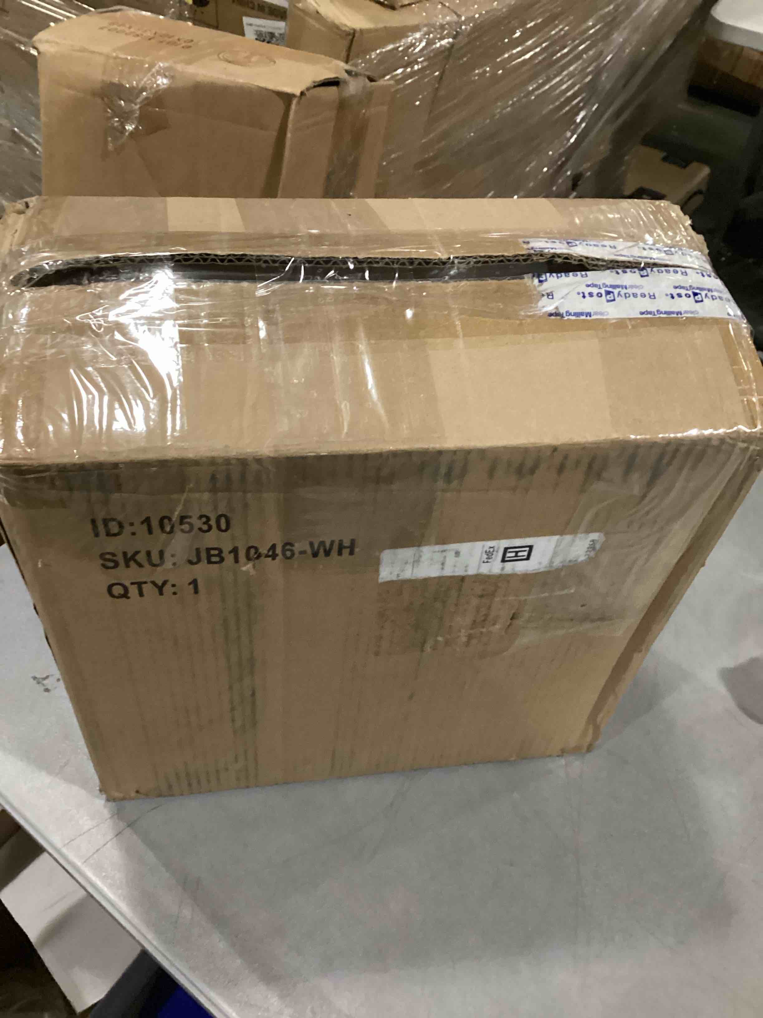 https://s3.amazonaws.com/lotting-images-prod/bidfta/GRN5715360_1727447331650.jpeg
