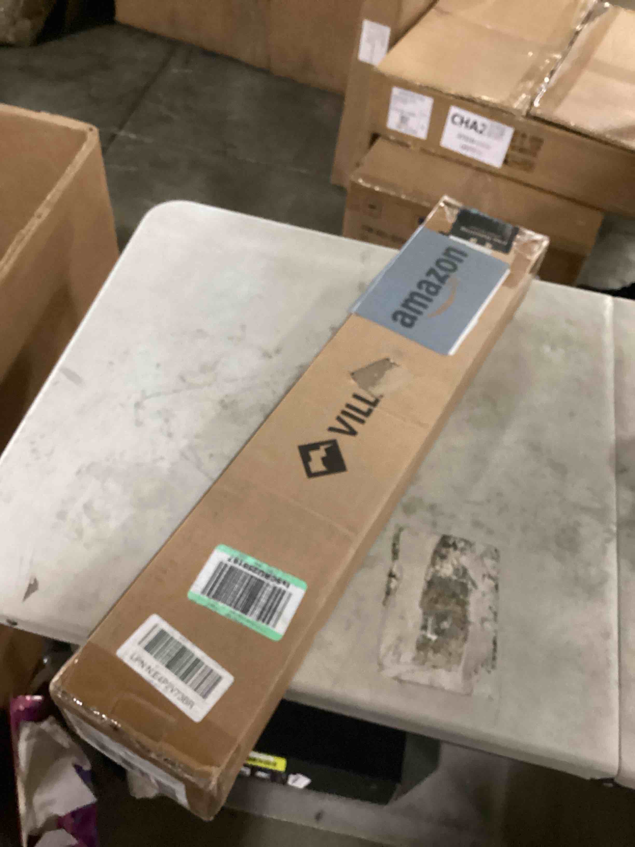 https://s3.amazonaws.com/lotting-images-prod/bidfta/GRN5715575_1727452404865.jpeg