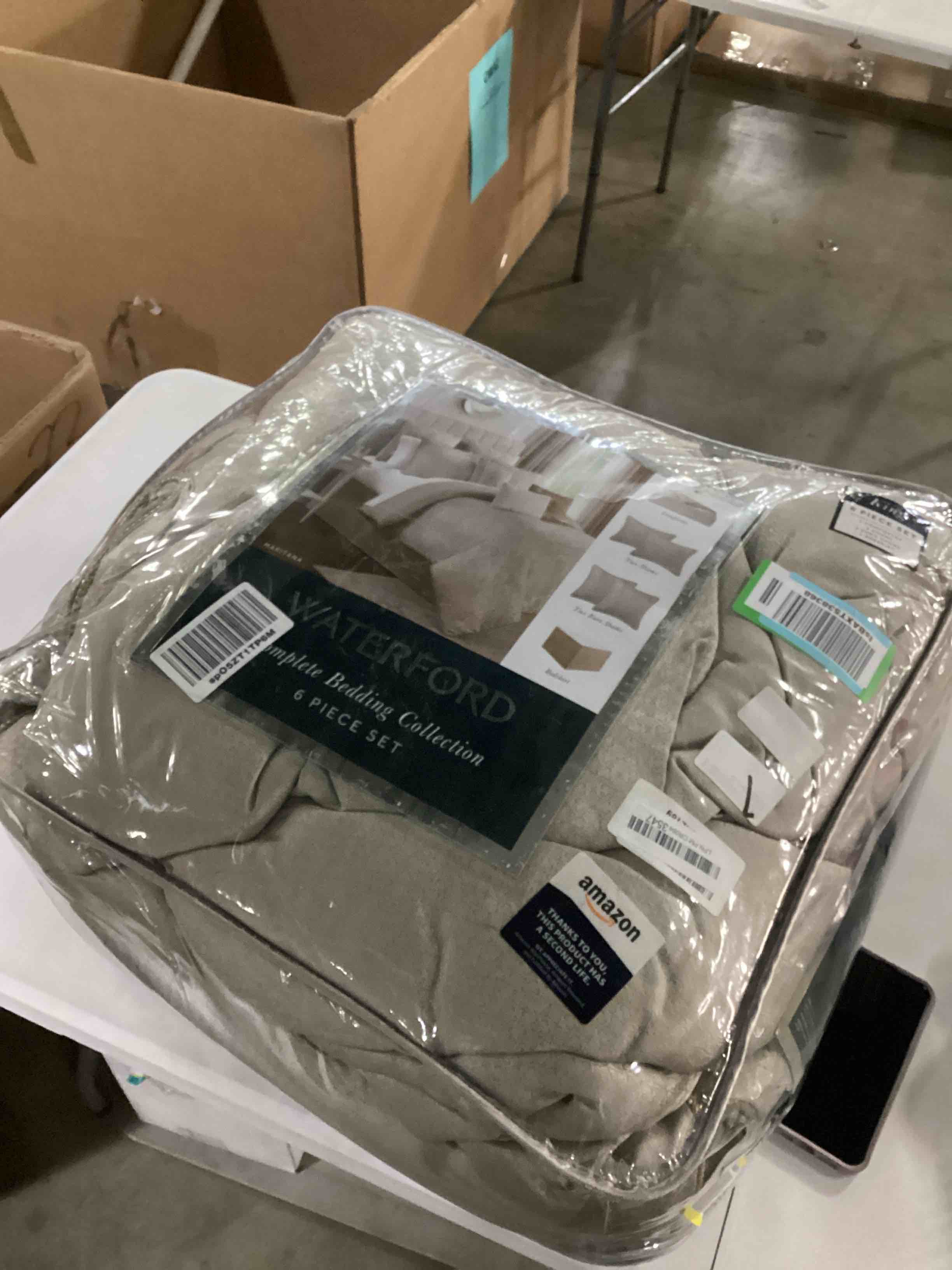 Waterford Mariana 6 Piece Comforter Set, King Bedding