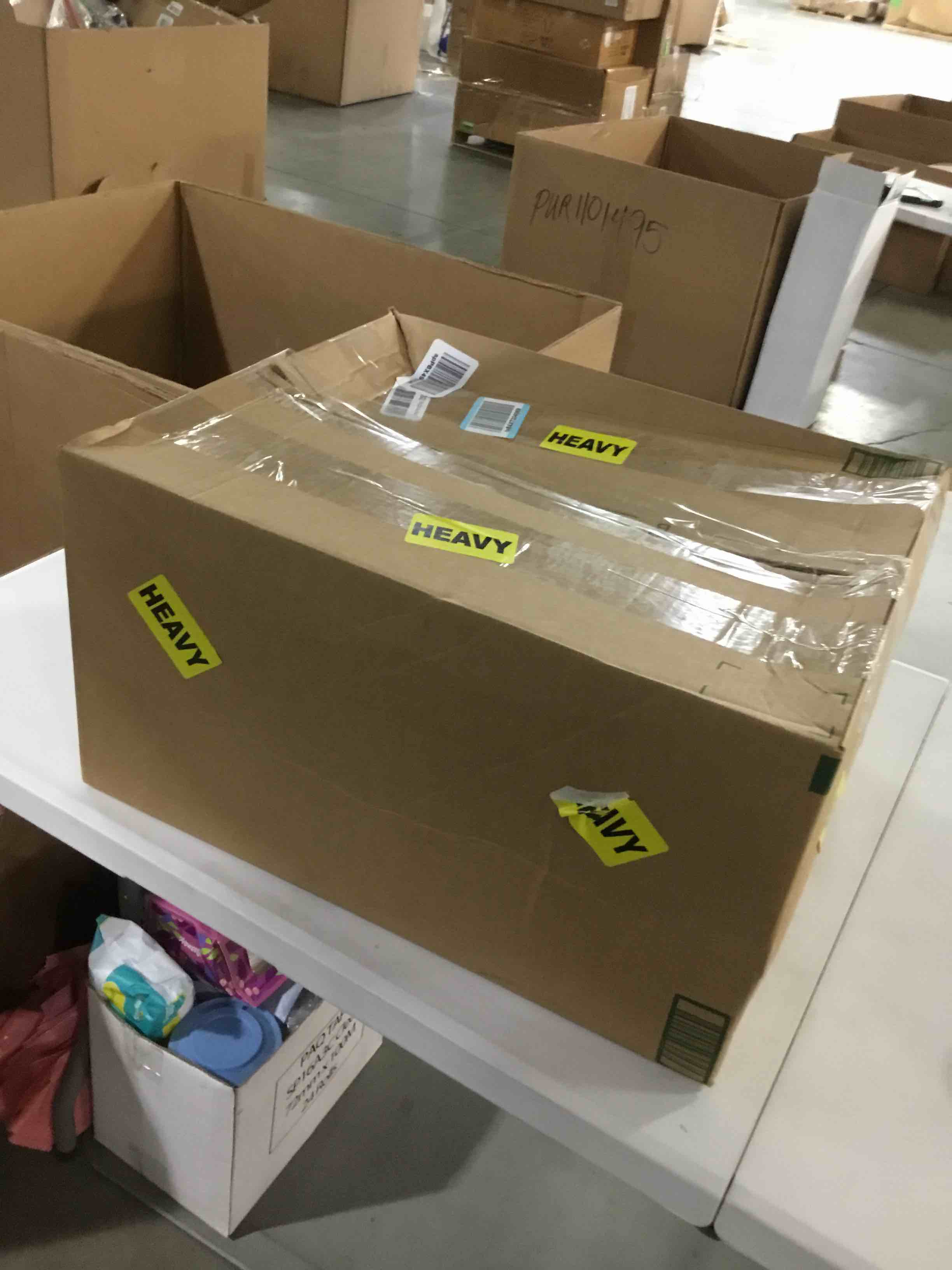 https://s3.amazonaws.com/lotting-images-prod/bidfta/GRN5716641_1728992603772.jpeg