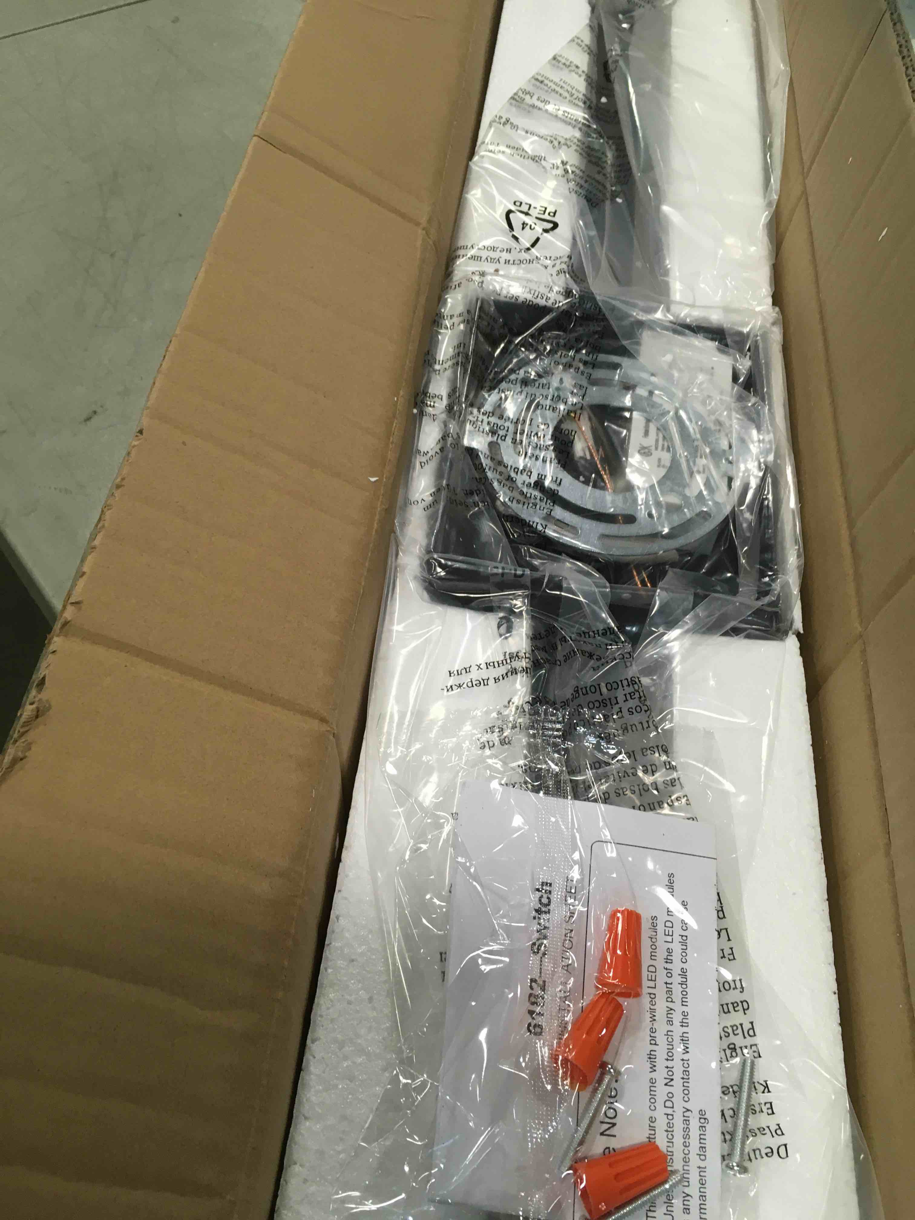 https://s3.amazonaws.com/lotting-images-prod/bidfta/GRN5722623_1707138306962.jpeg