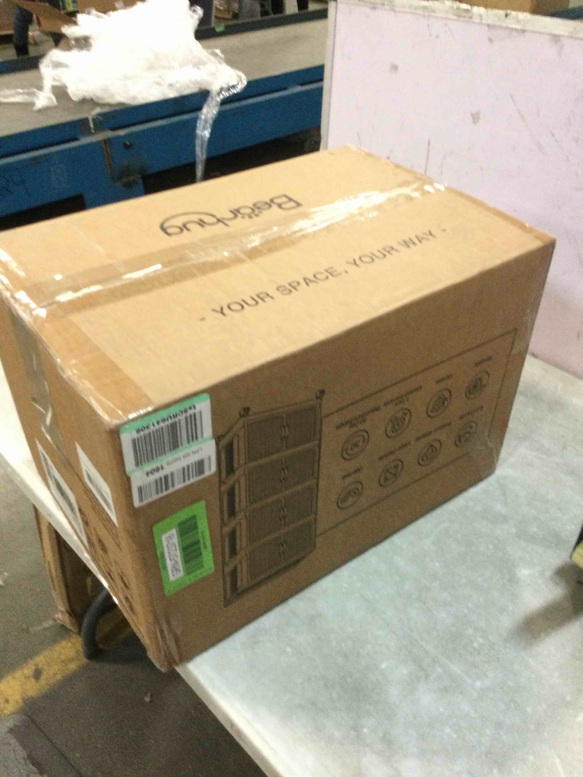 https://s3.amazonaws.com/lotting-images-prod/bidfta/GRN5723716_1707742151758.jpeg