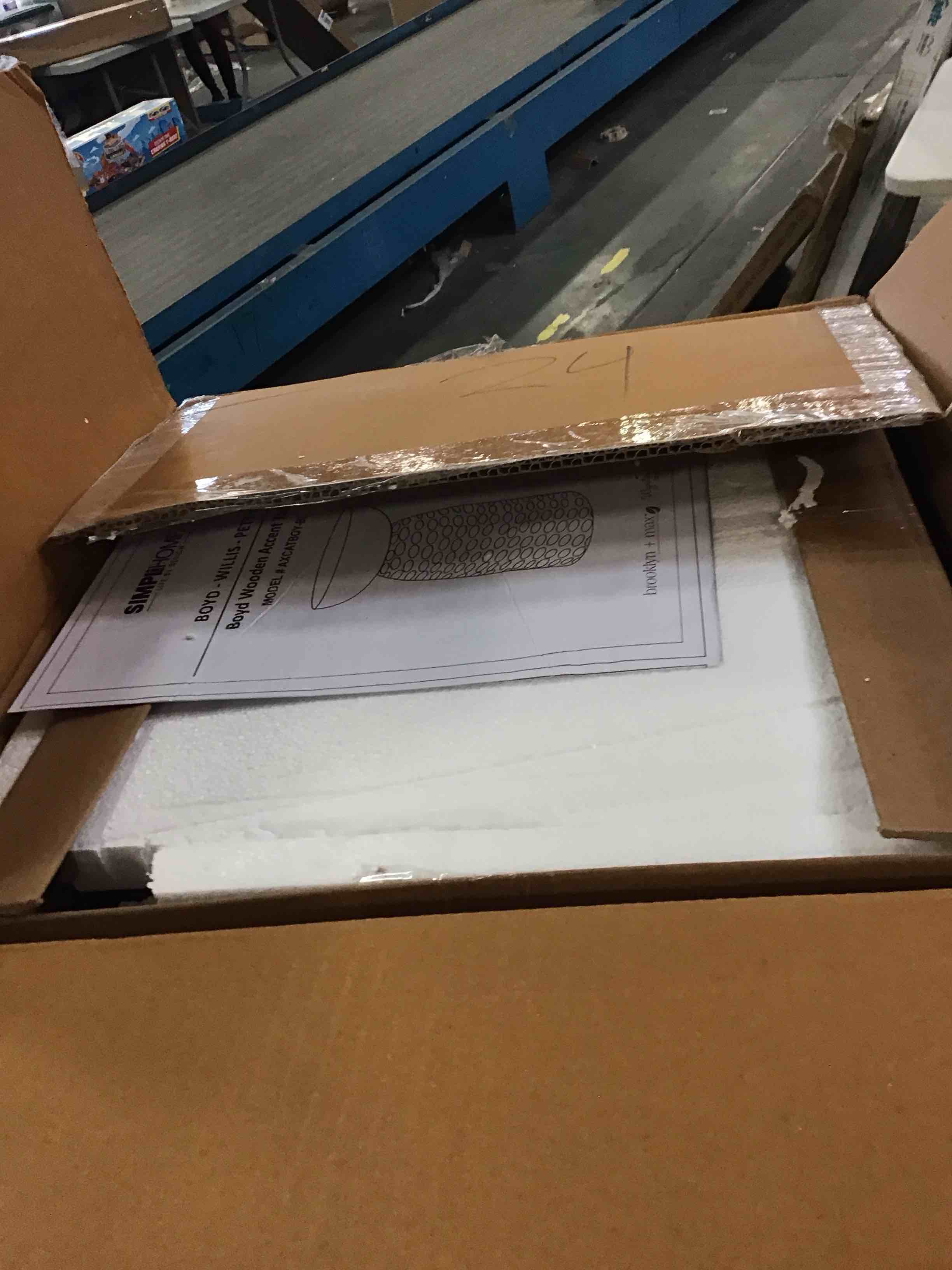https://s3.amazonaws.com/lotting-images-prod/bidfta/GRN5724386_1707932084723.jpeg
