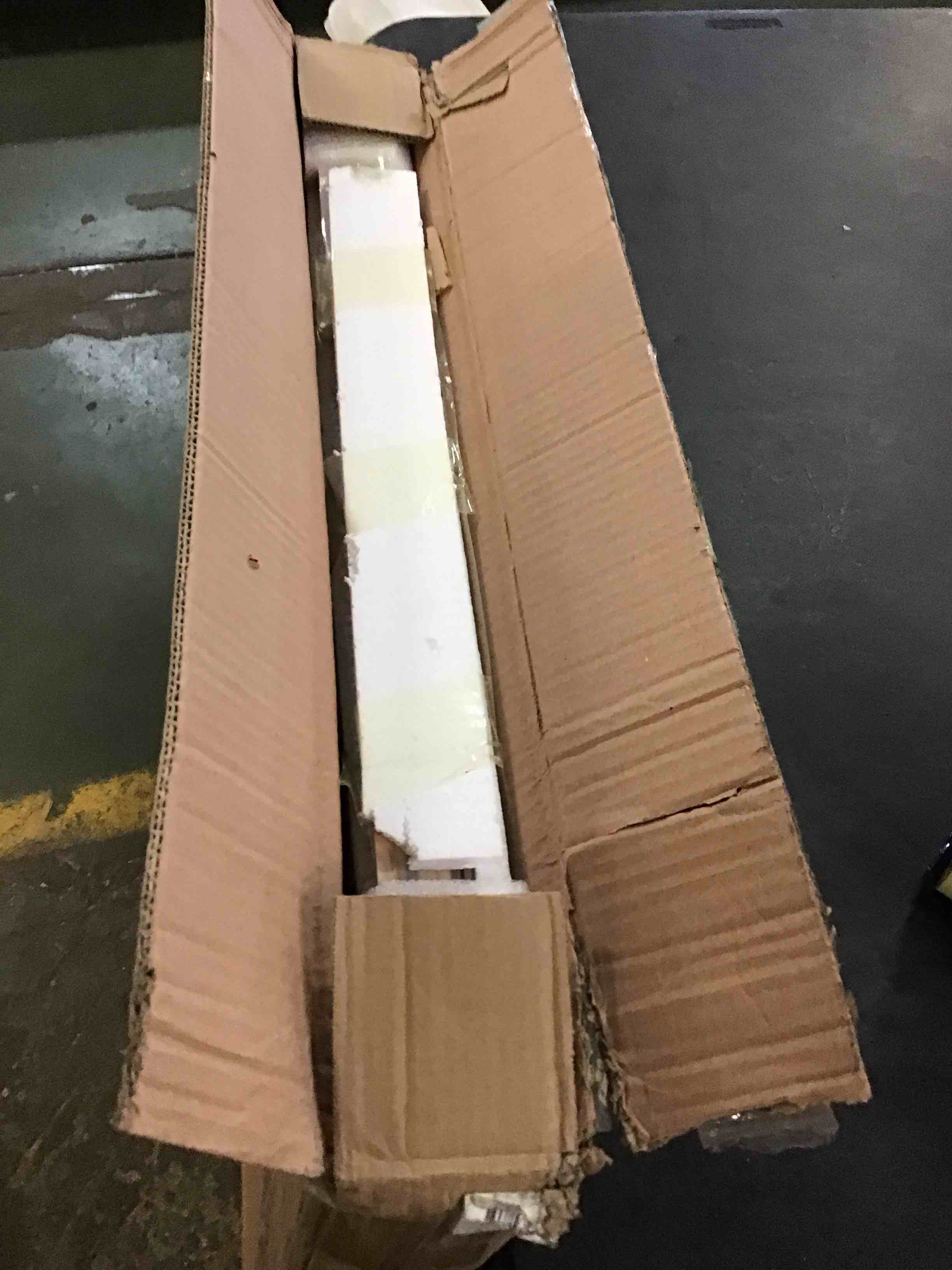 https://s3.amazonaws.com/lotting-images-prod/bidfta/GRN5724423_1707937507846.jpeg