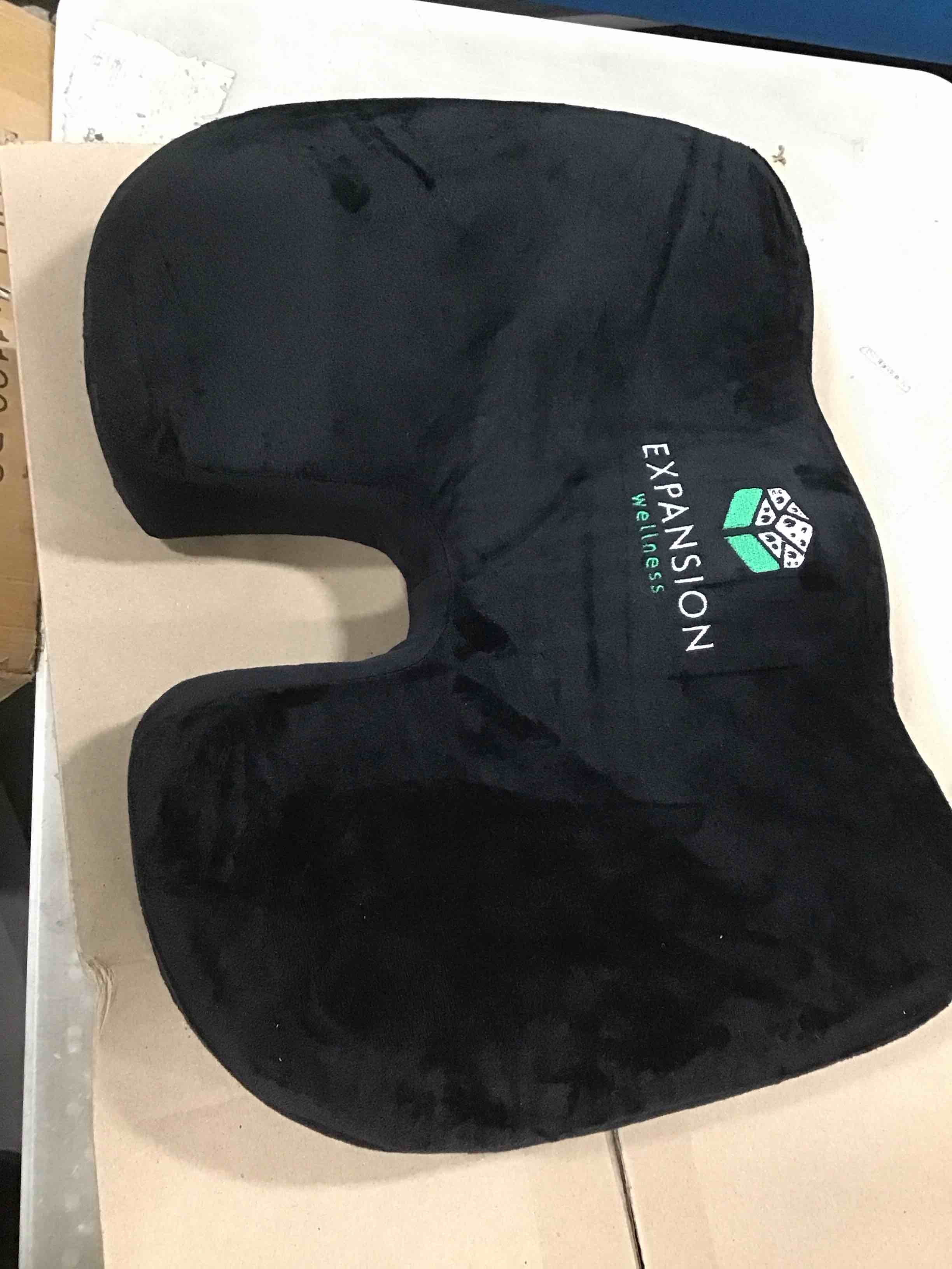 https://s3.amazonaws.com/lotting-images-prod/bidfta/GRN5724564_1706647517039.jpeg