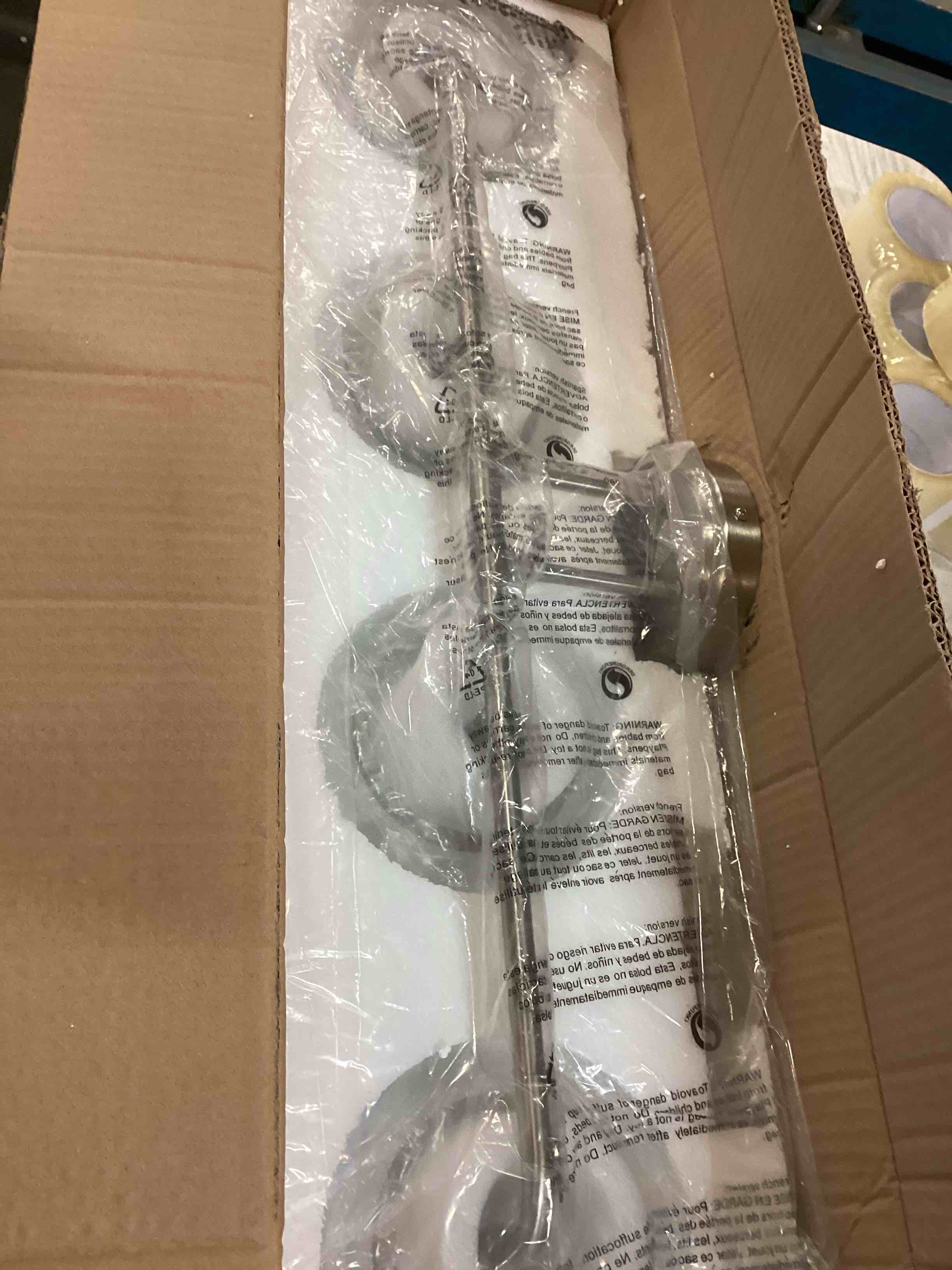 https://s3.amazonaws.com/lotting-images-prod/bidfta/GRN5725429_1707060698433.jpeg