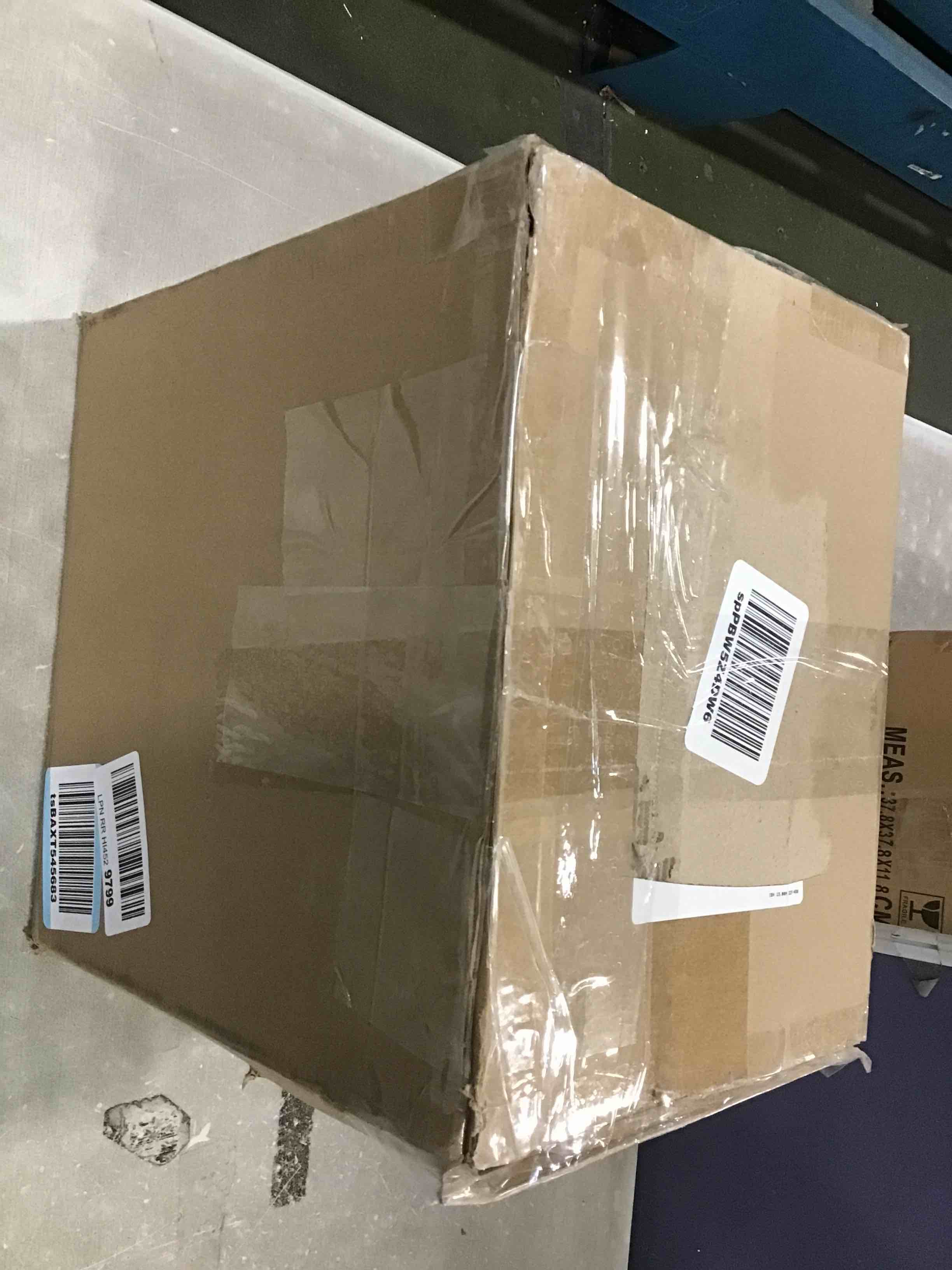 https://s3.amazonaws.com/lotting-images-prod/bidfta/GRN5726443_1706899752912.jpeg