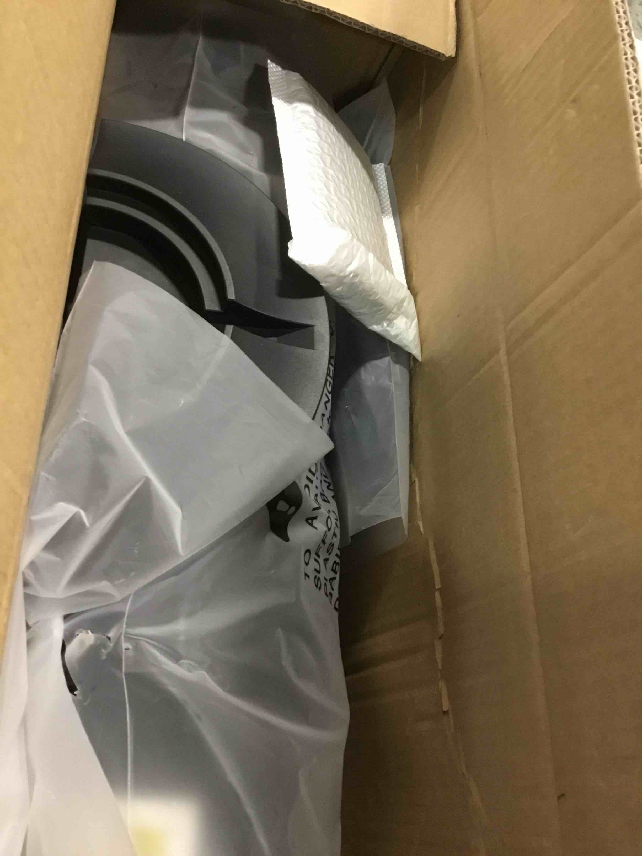 https://s3.amazonaws.com/lotting-images-prod/bidfta/GRN5727853_1707222003997.jpeg