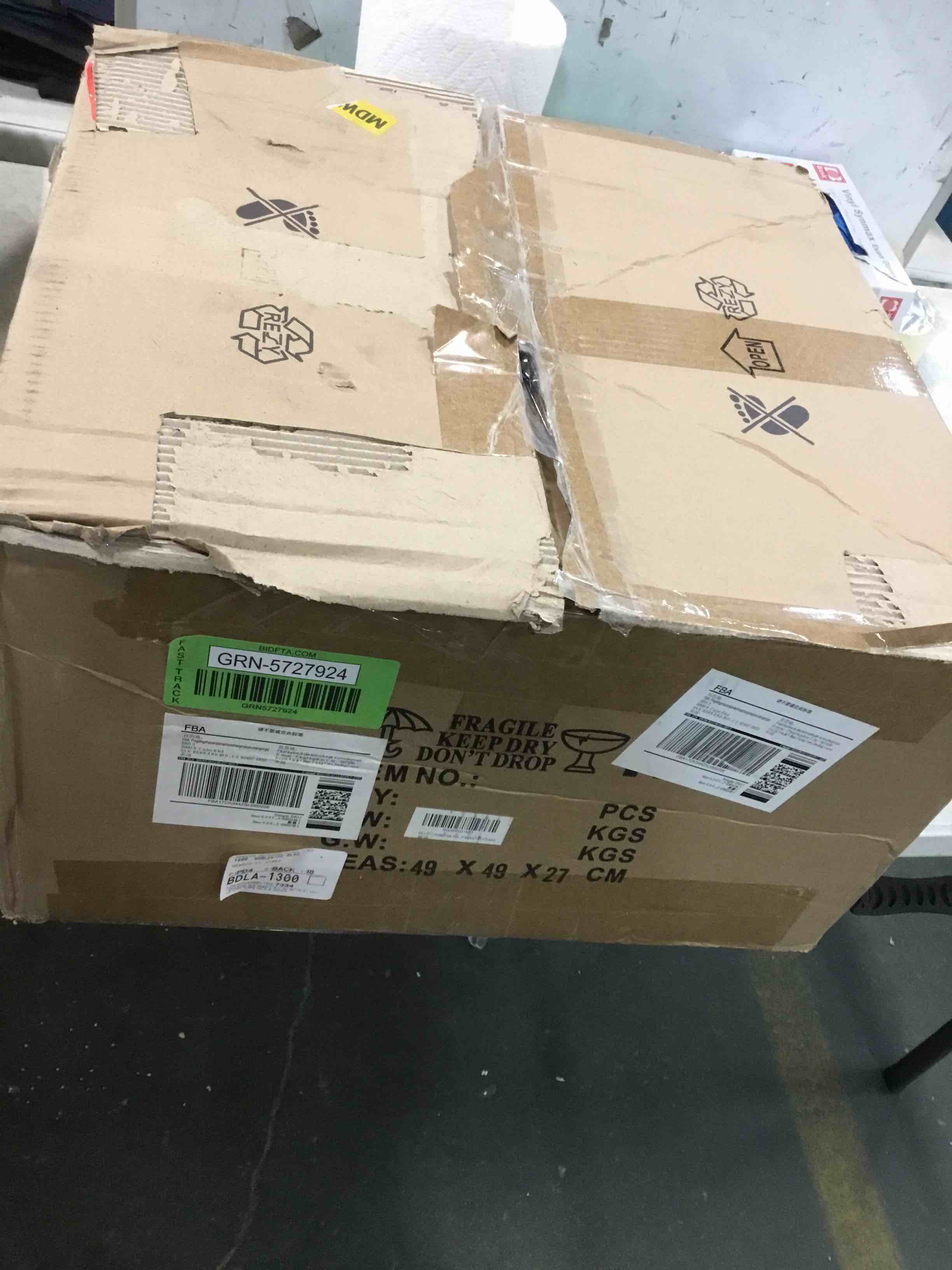 https://s3.amazonaws.com/lotting-images-prod/bidfta/GRN5727924_1707229779175.jpeg