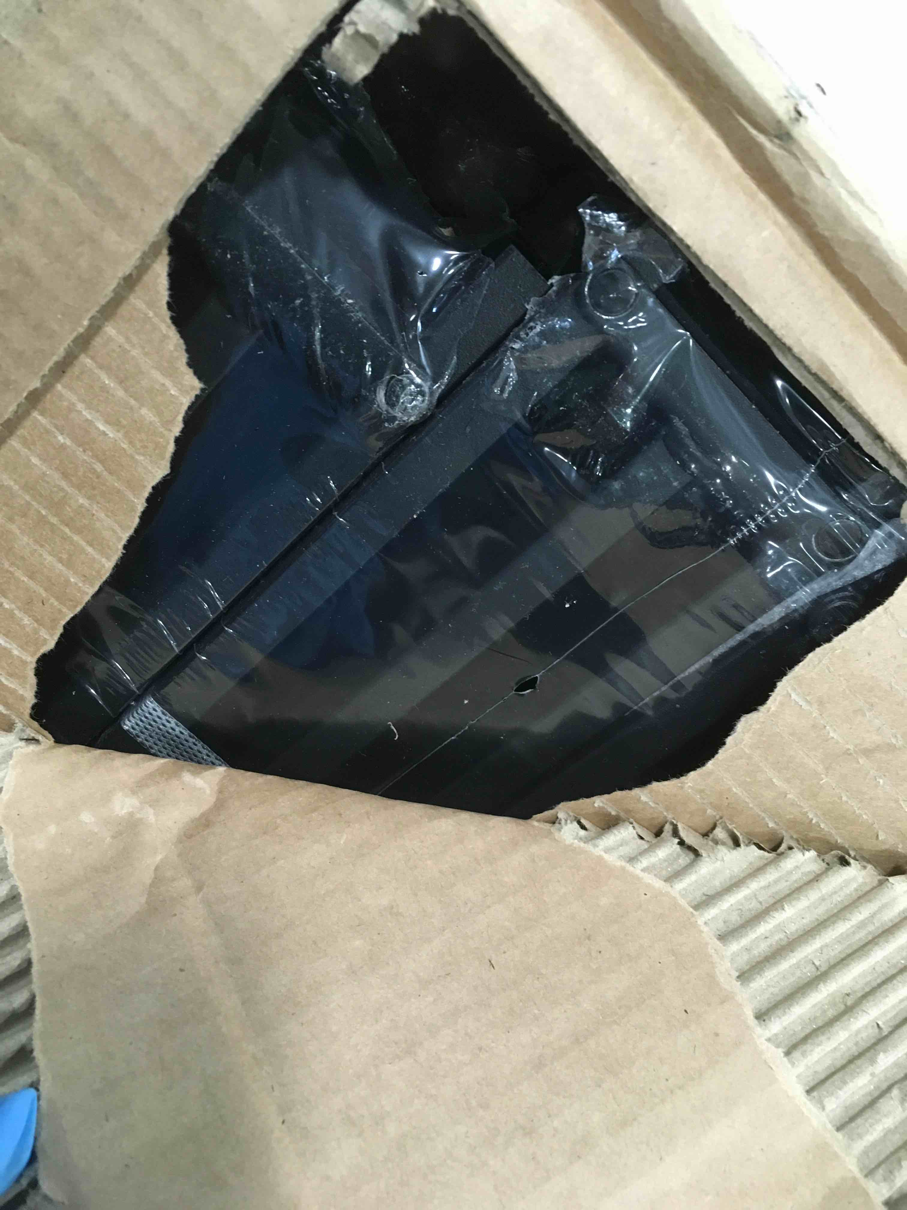 https://s3.amazonaws.com/lotting-images-prod/bidfta/GRN5728115_1707310499739.jpeg