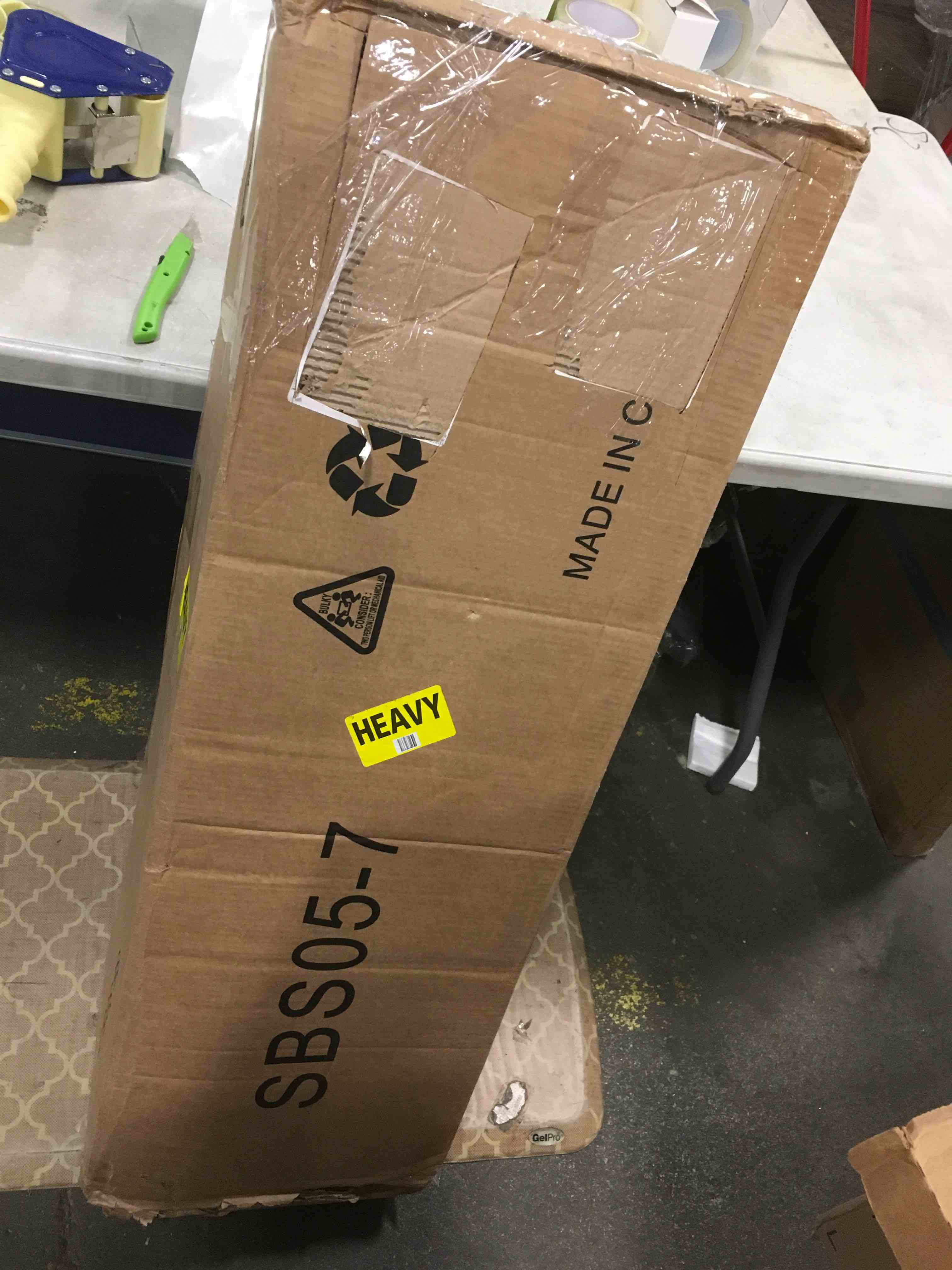 https://s3.amazonaws.com/lotting-images-prod/bidfta/GRN5728115_1707310522272.jpeg
