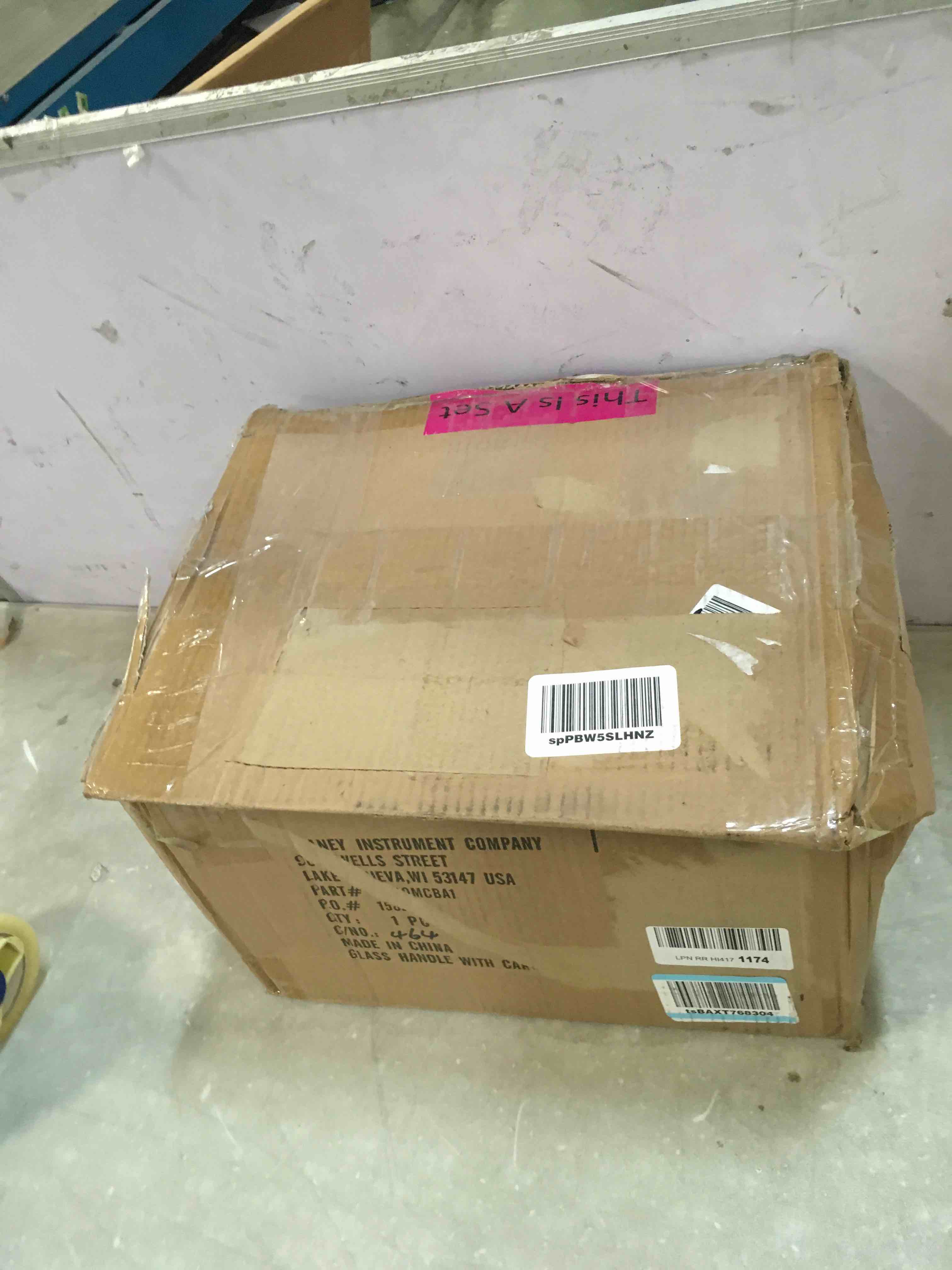 https://s3.amazonaws.com/lotting-images-prod/bidfta/GRN5729464_1706898607492.jpeg