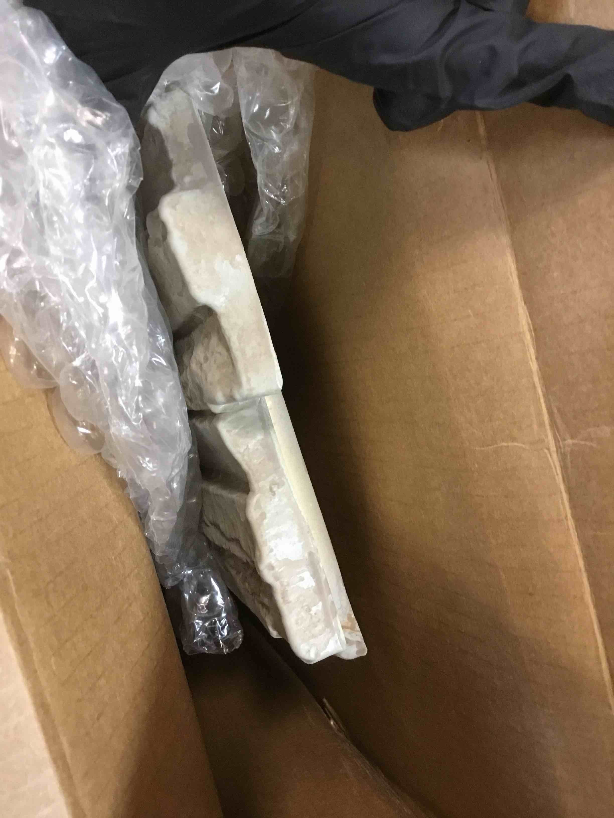 https://s3.amazonaws.com/lotting-images-prod/bidfta/GRN5731625_1707148265072.jpeg
