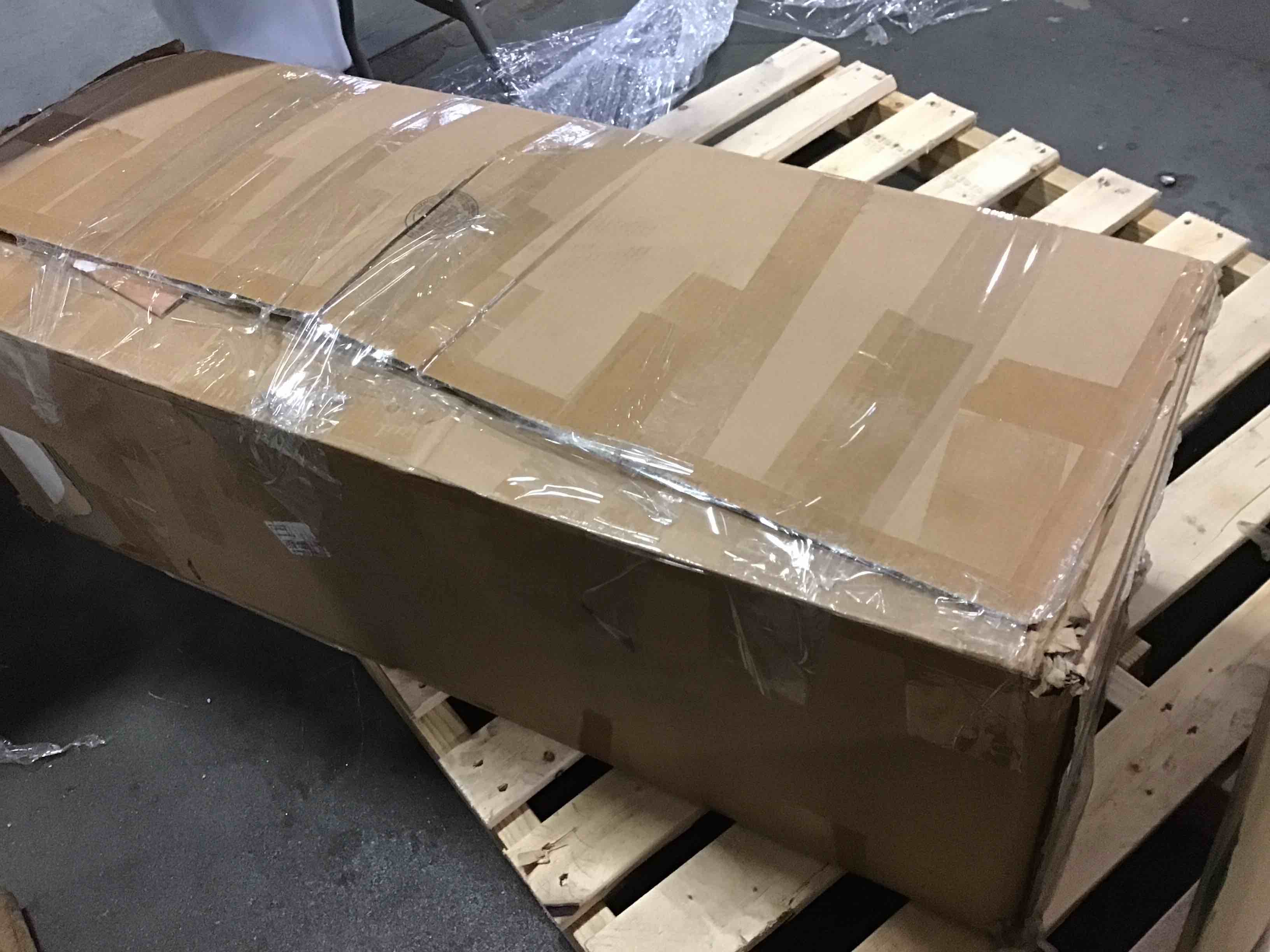 https://s3.amazonaws.com/lotting-images-prod/bidfta/GRN5732997_1703787800535.jpeg