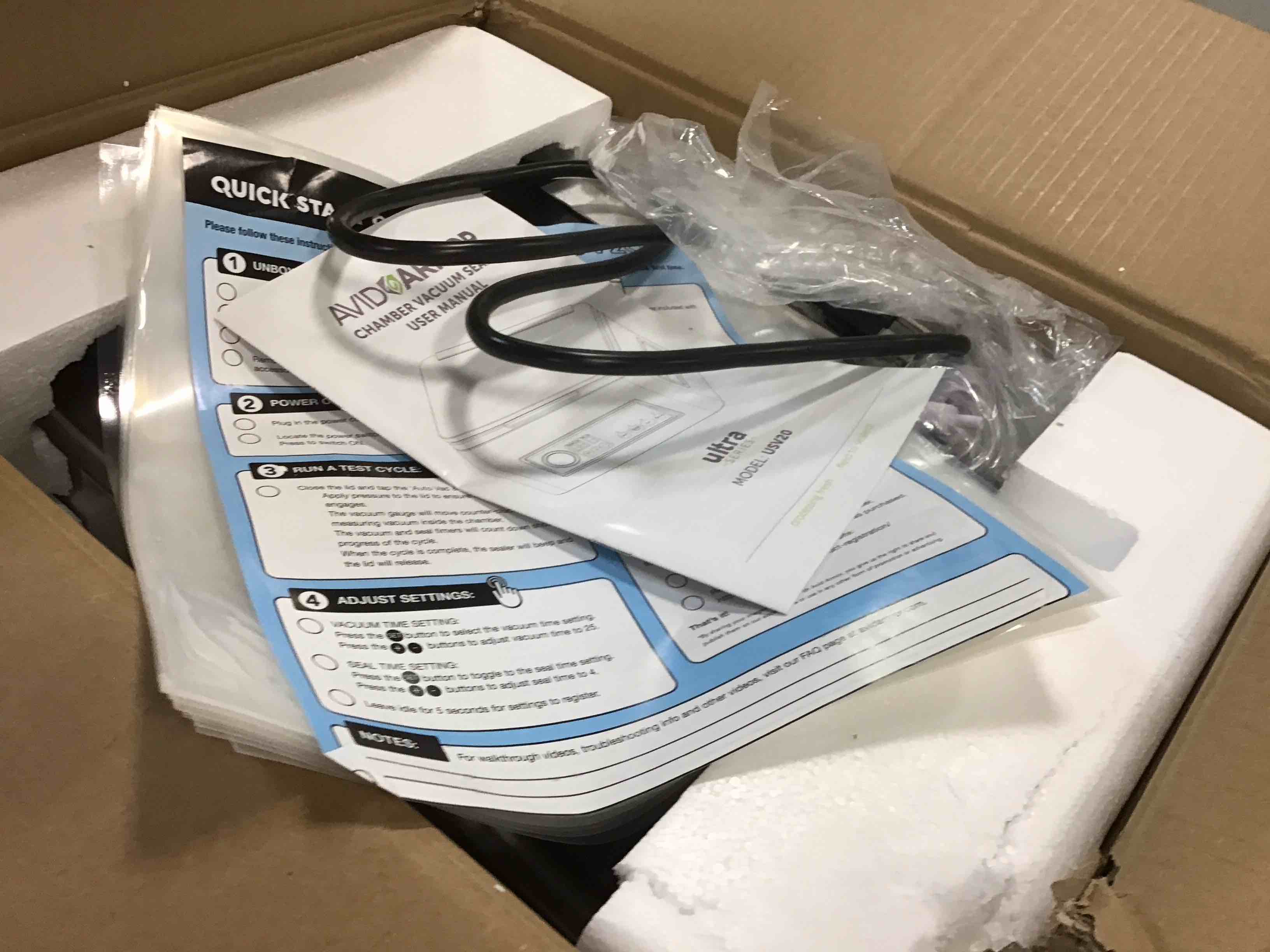 https://s3.amazonaws.com/lotting-images-prod/bidfta/GRN5733040_1703791025298.jpeg