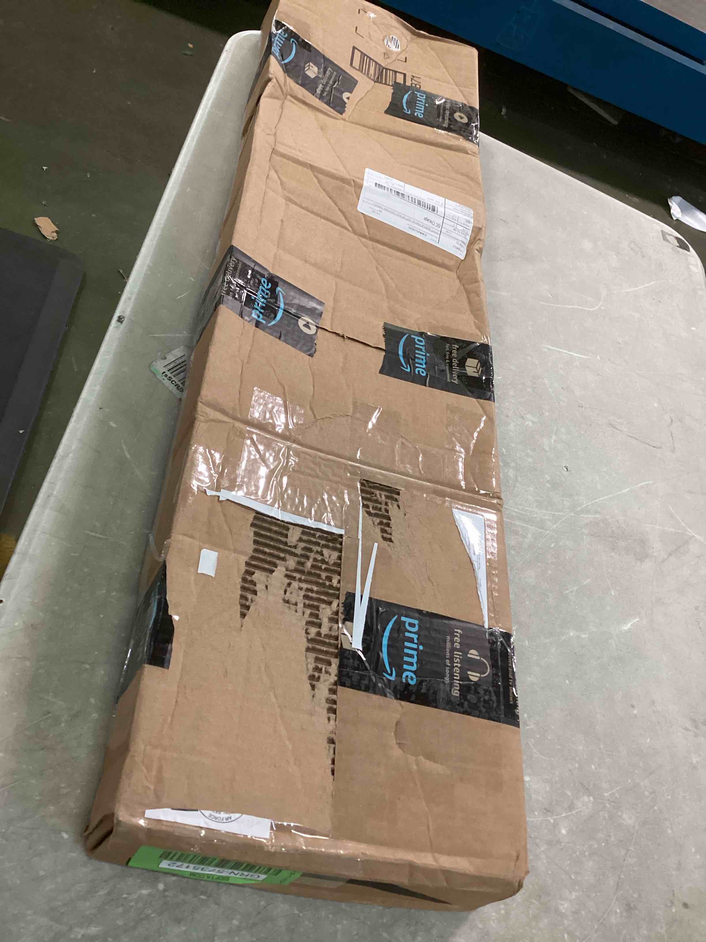 https://s3.amazonaws.com/lotting-images-prod/bidfta/GRN5735172_1703608811312.jpeg