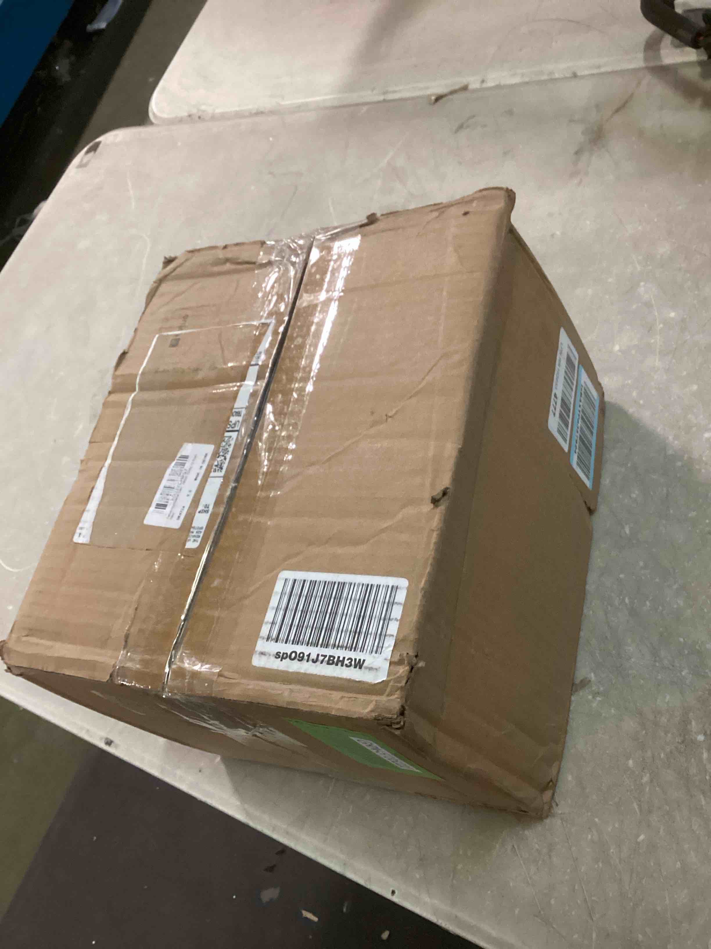 https://s3.amazonaws.com/lotting-images-prod/bidfta/GRN5735222_1703617097610.jpeg