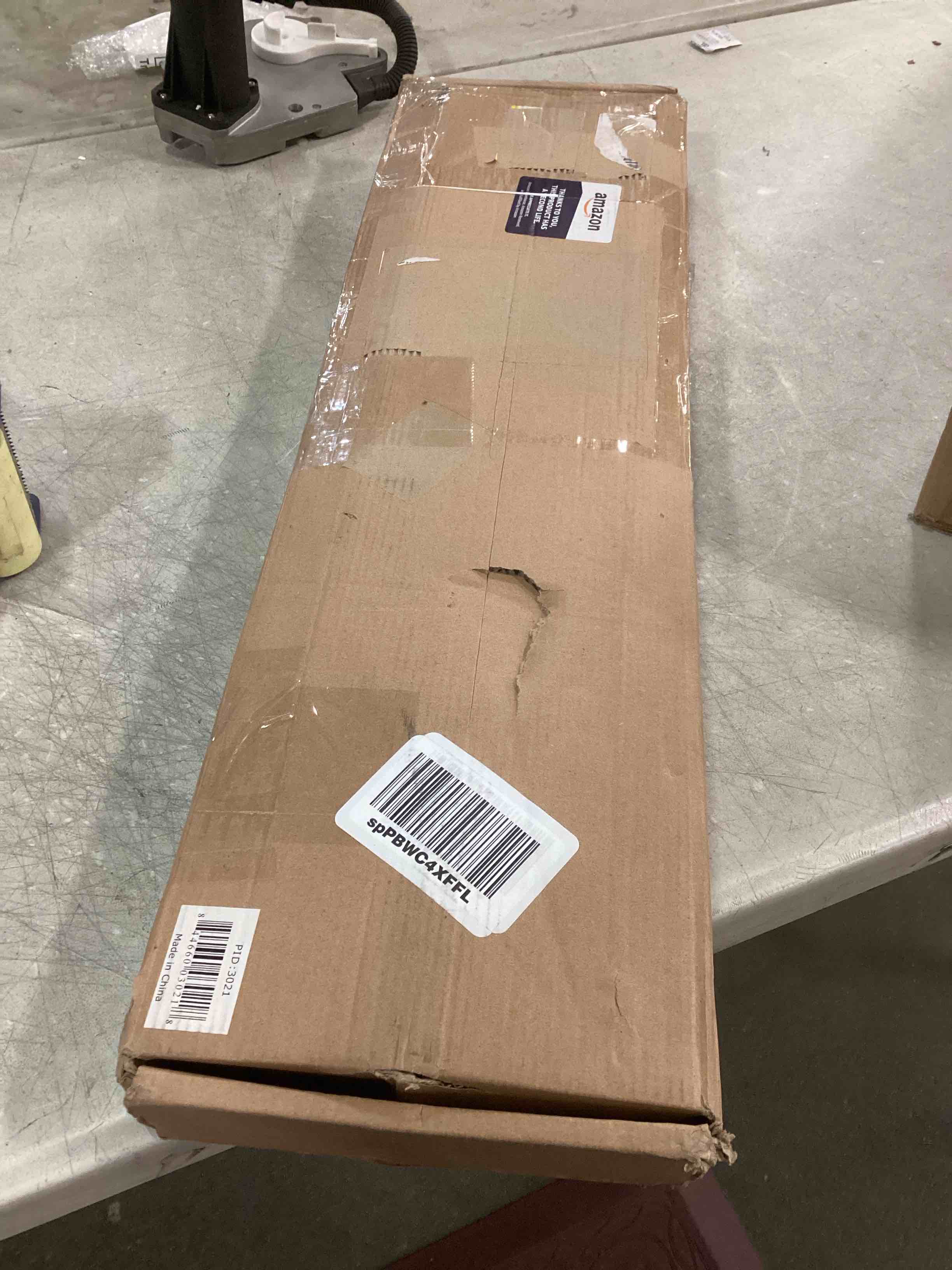 https://s3.amazonaws.com/lotting-images-prod/bidfta/GRN5735475_1703766198181.jpeg