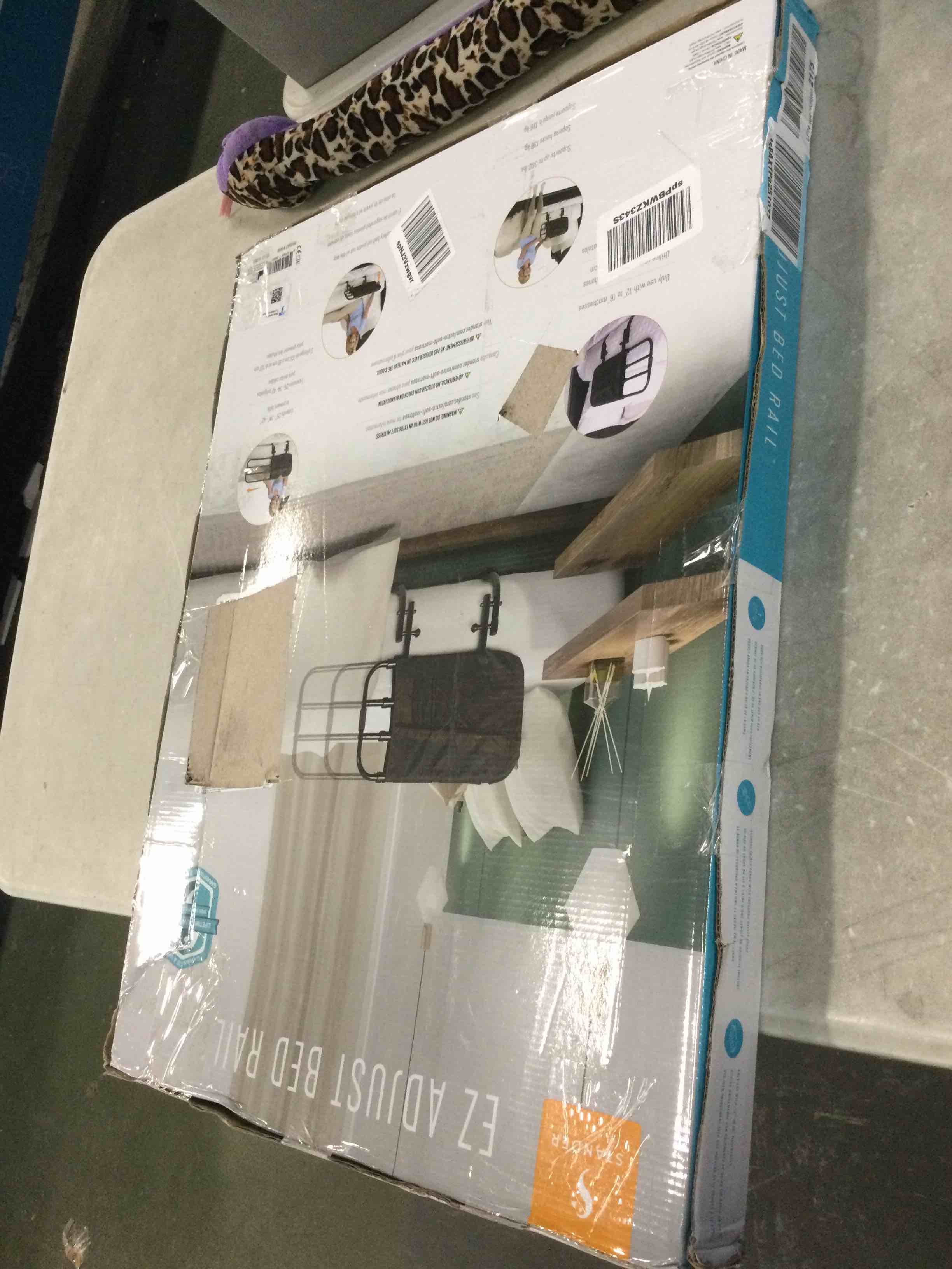 https://s3.amazonaws.com/lotting-images-prod/bidfta/GRN5735675_1703859033471.jpeg